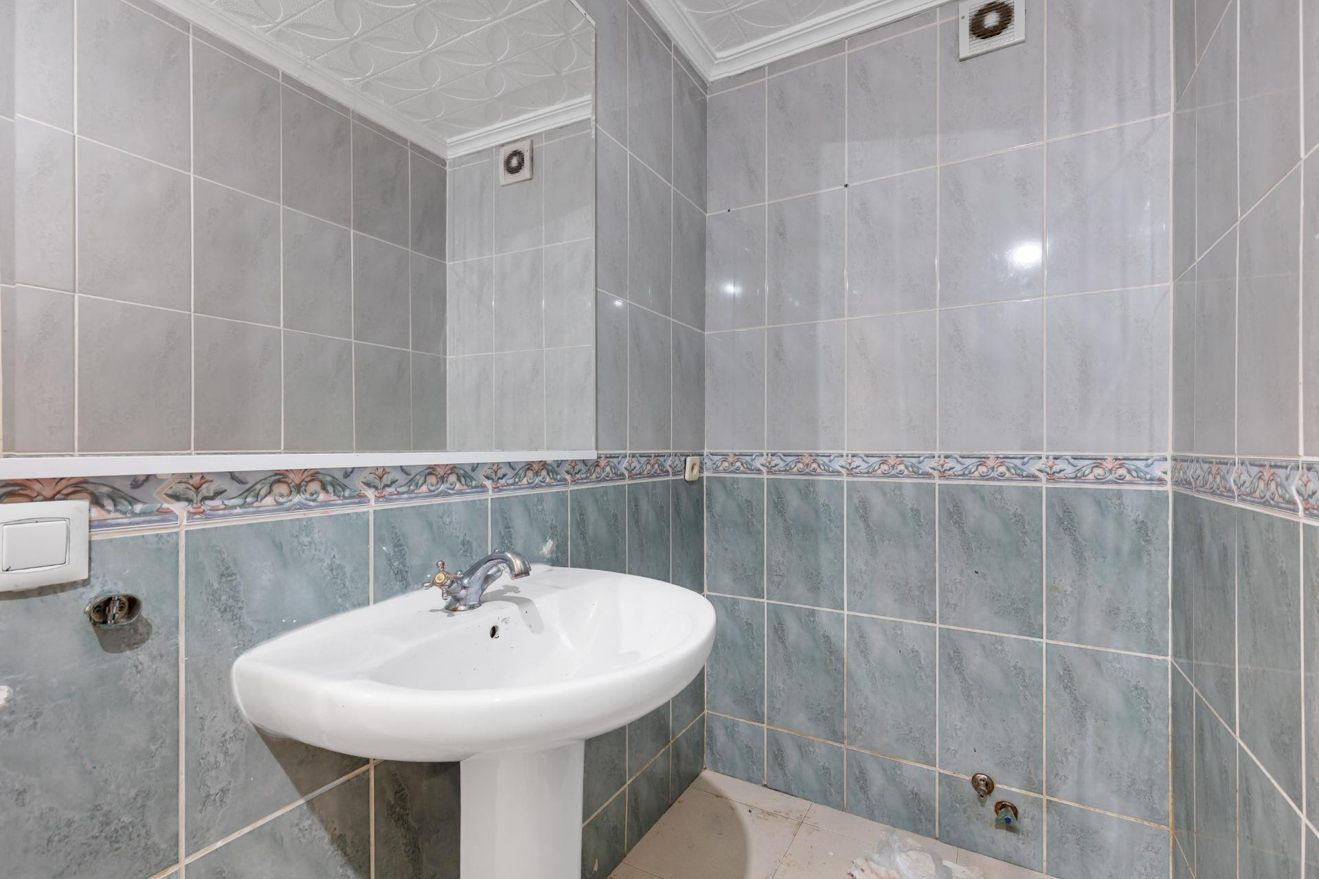 Herverkoop - Appartement / flat - Torrevieja - Puerto Deportivo