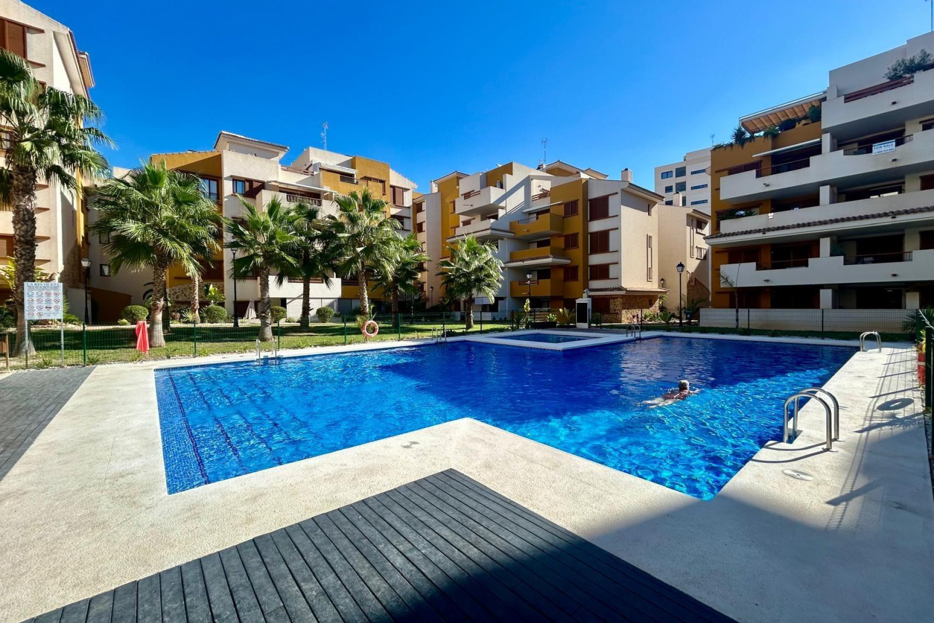 Herverkoop - Appartement / flat - Torrevieja - Punta prima