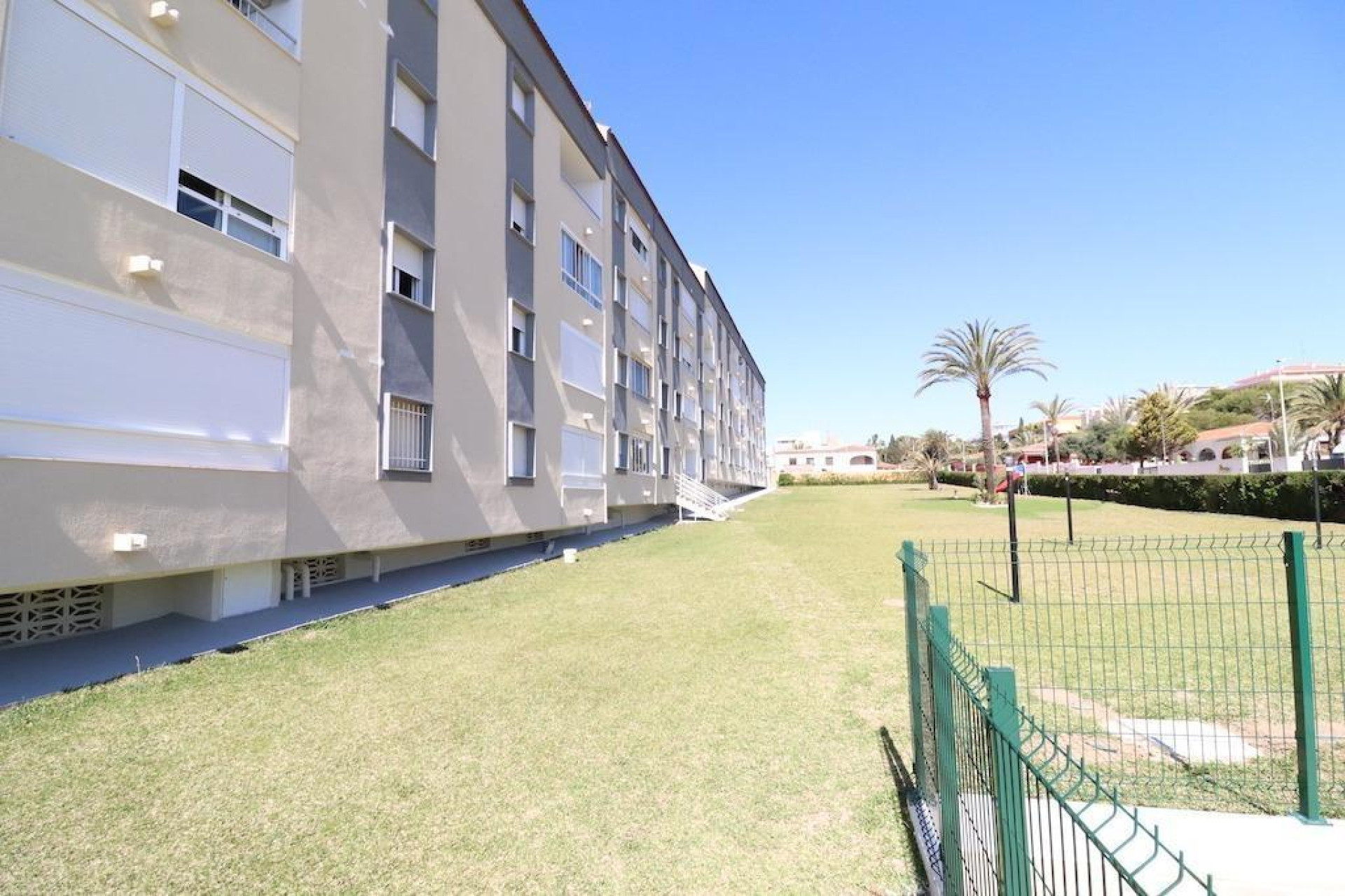 Herverkoop - Appartement / flat - Torrevieja - Punta Prima