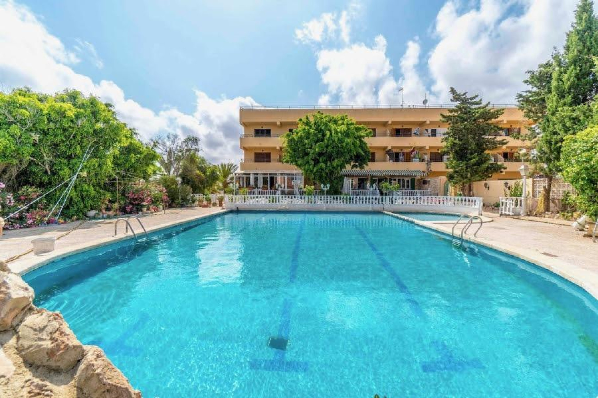 Herverkoop - Commercial premises - Torrevieja - Miramar - Torre del Moro
