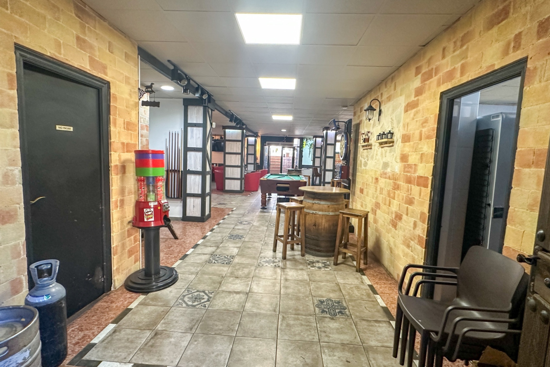 Herverkoop - Commercial - Torrevieja - Nueva Torrevieja - Aguas Nuevas