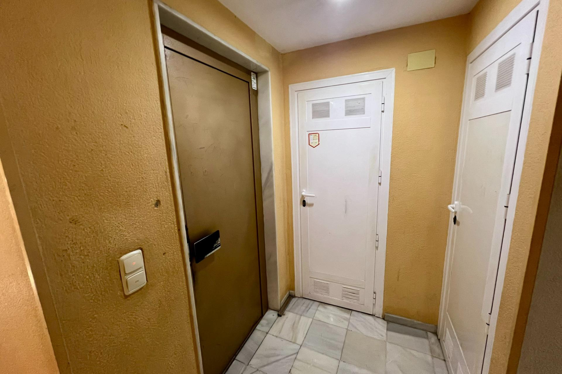 Herverkoop - Commercieel - Orihuela - Zona Centro