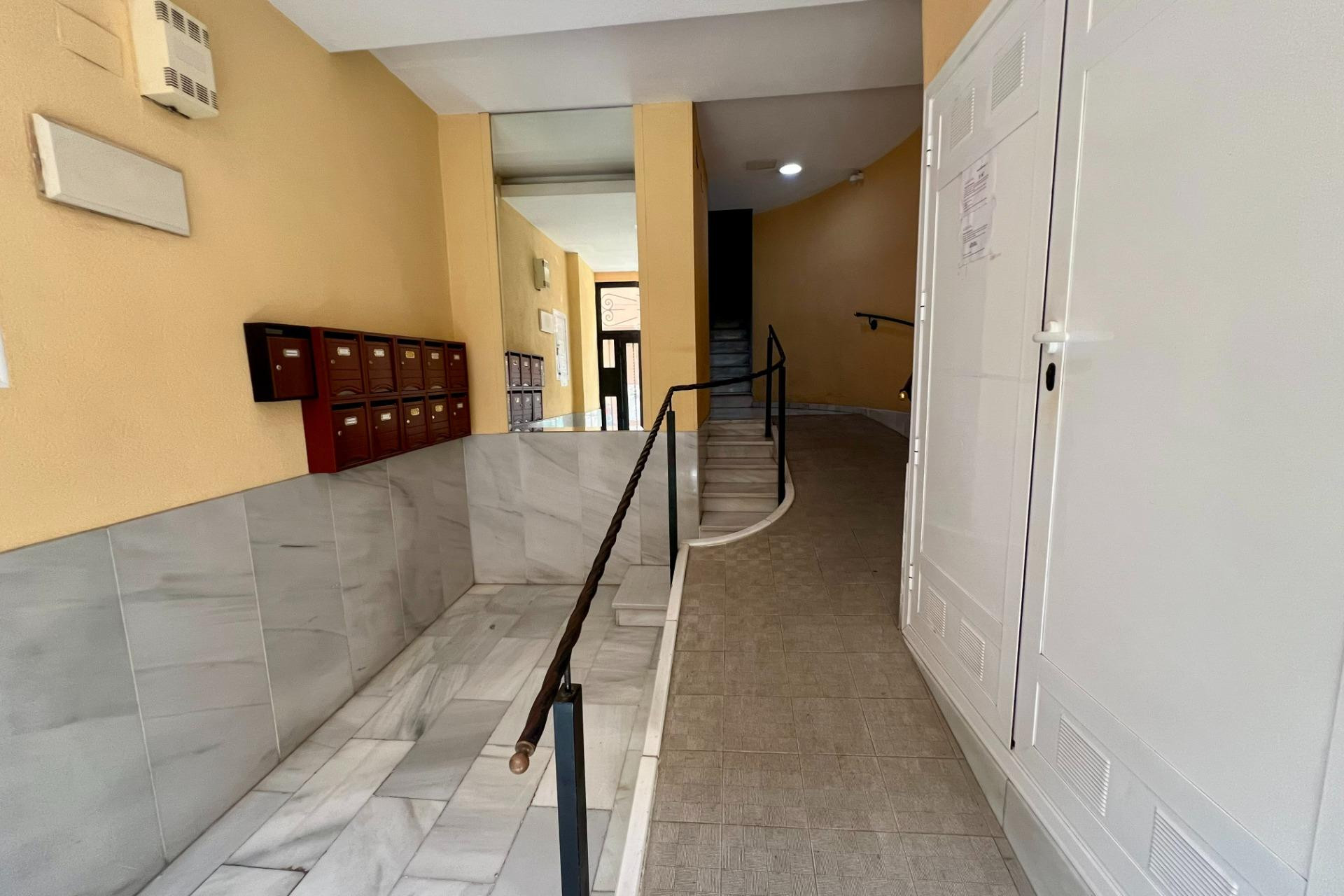 Herverkoop - Commercieel - Orihuela - Zona Centro