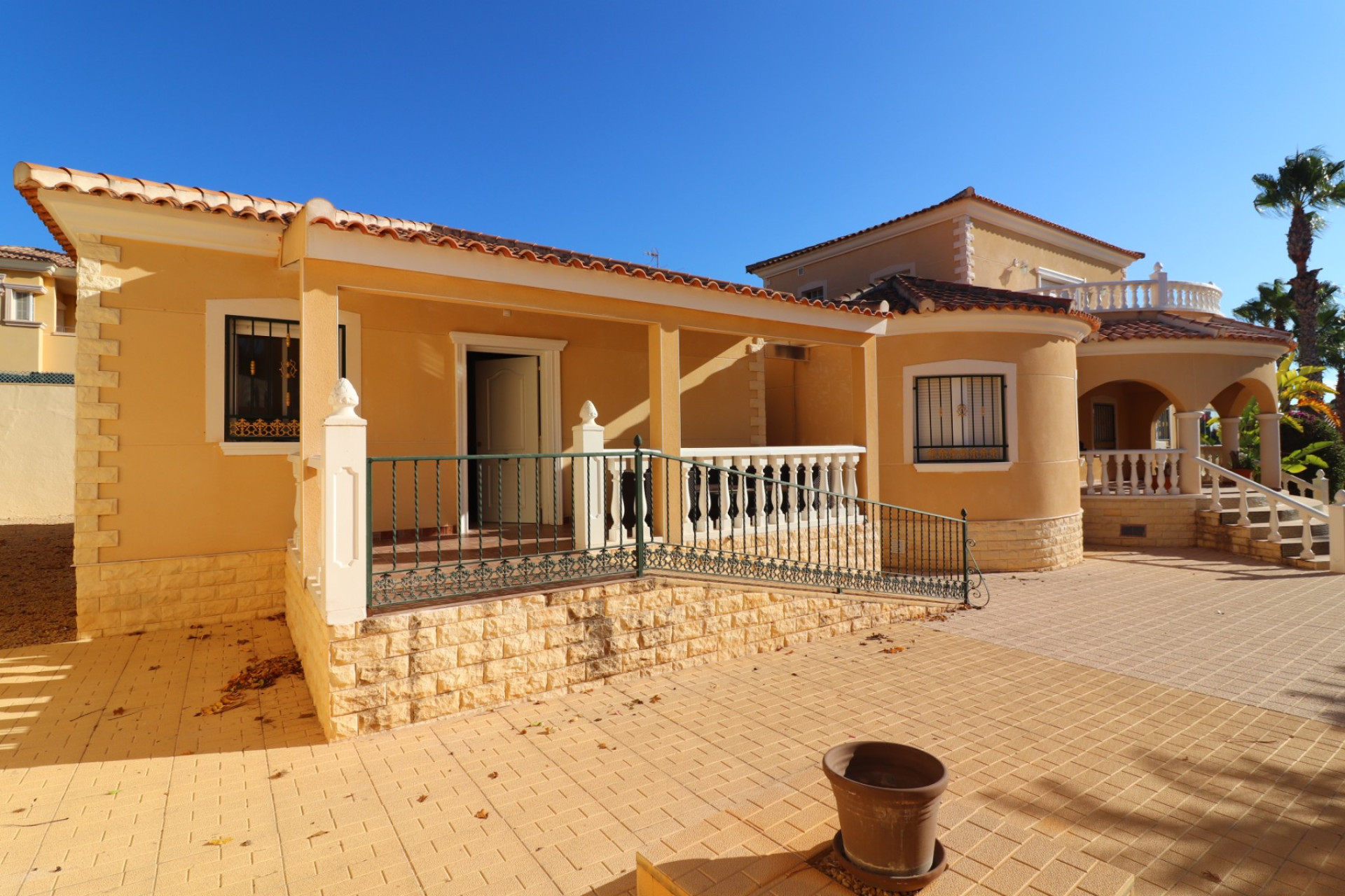 Herverkoop - Detached Villa - La Marina - La Escuera