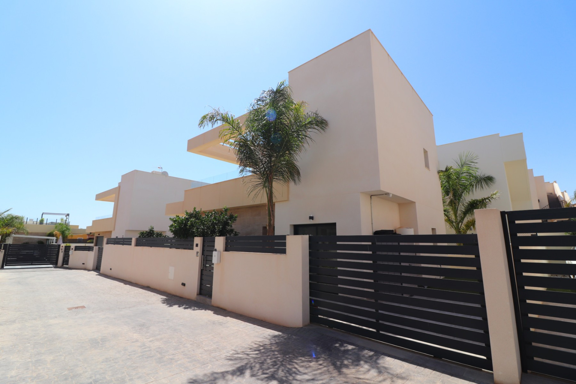 Herverkoop - Detached Villa - Montesinos - La Herrada