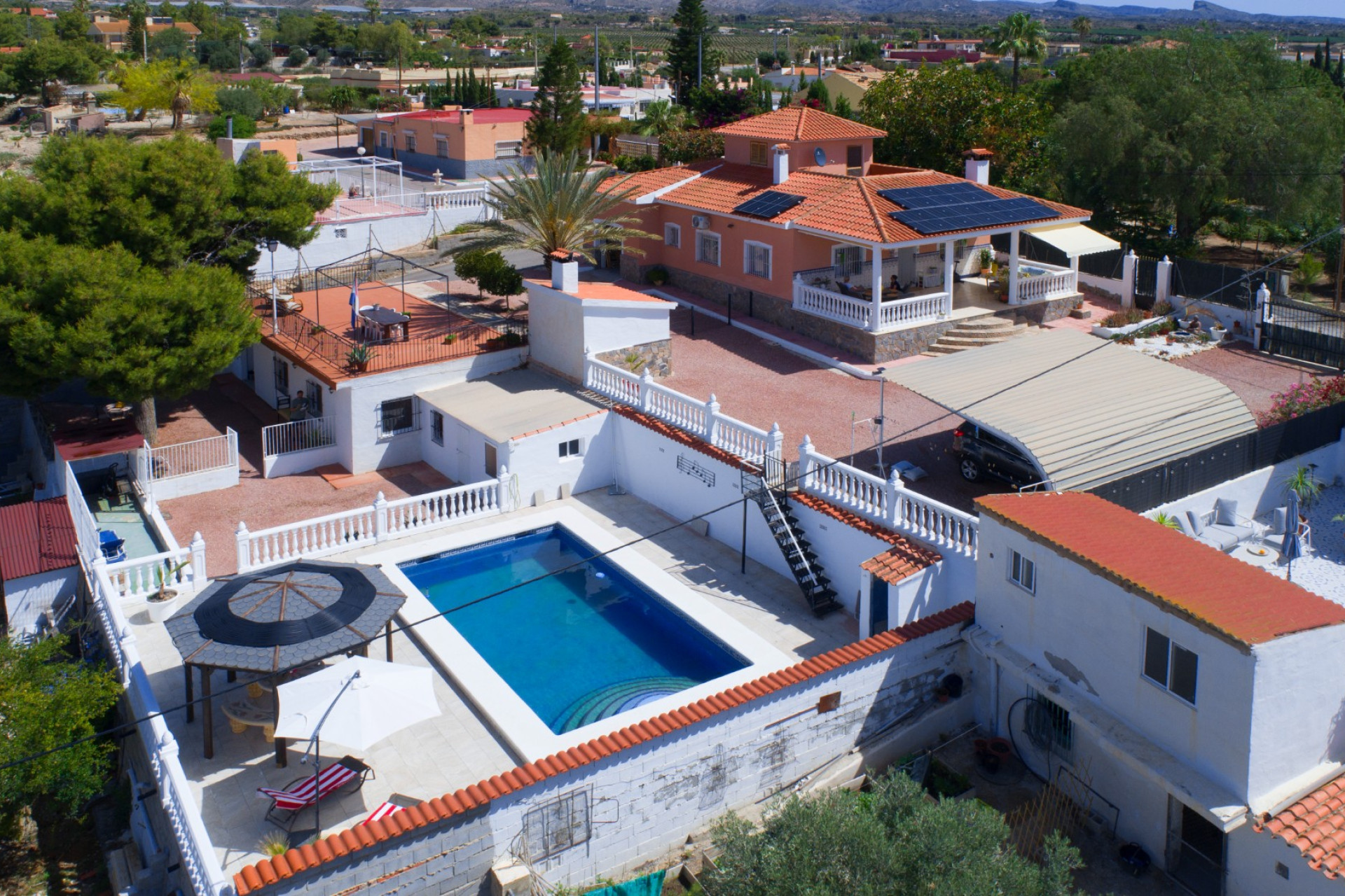 Herverkoop - Finca / Country Property - Albatera