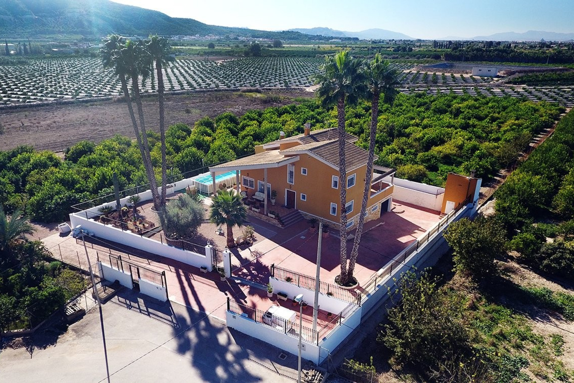 Herverkoop - Finca / Country Property - Orihuela