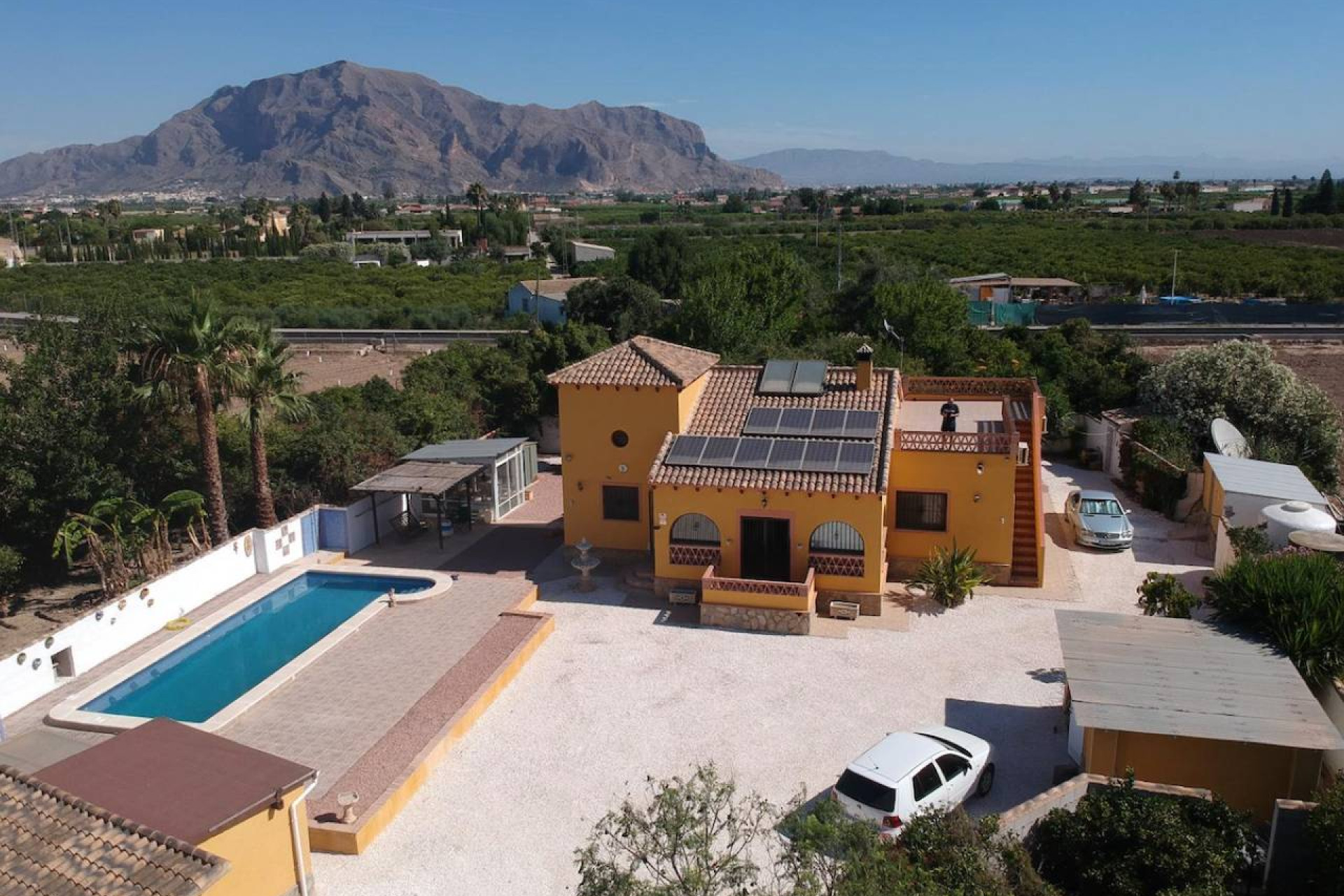 Herverkoop - Finca / Country Property - Orihuela