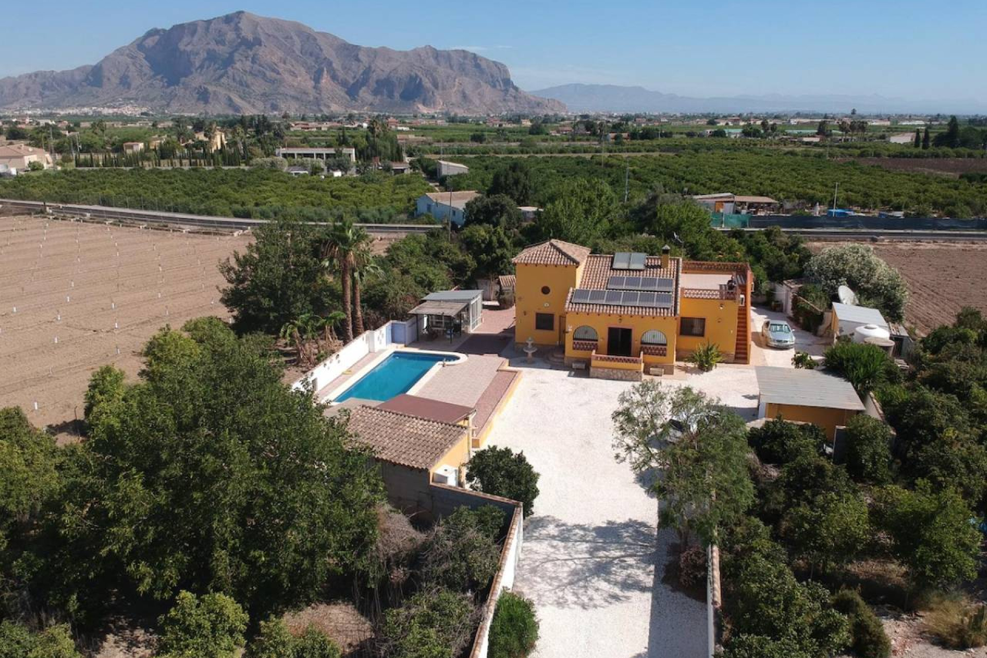 Herverkoop - Finca / Country Property - Orihuela