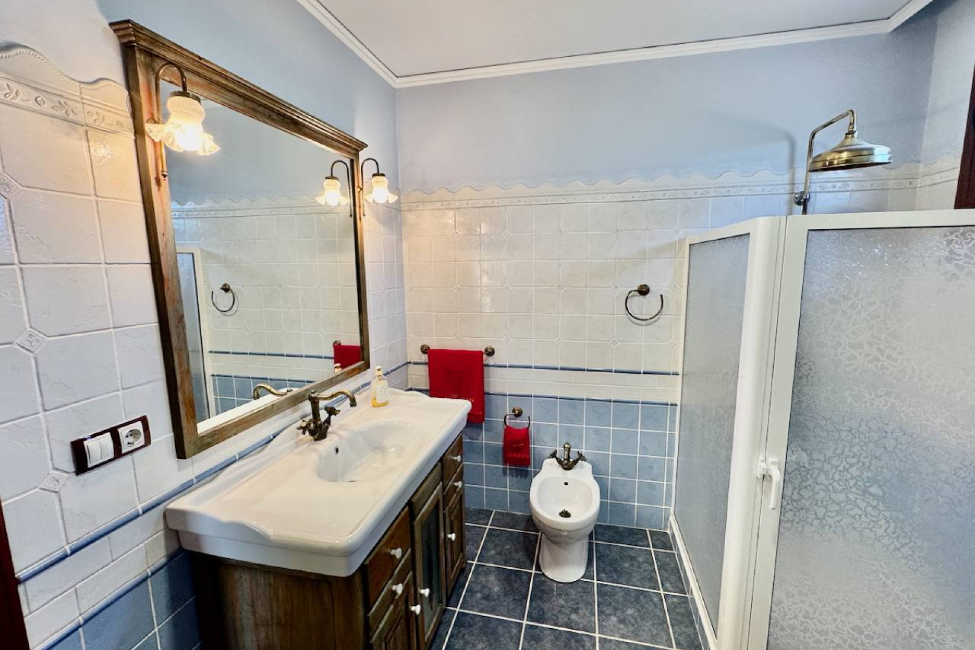 Herverkoop - Finca / Landelijk eigendom - Montesinos - Los Montesinos