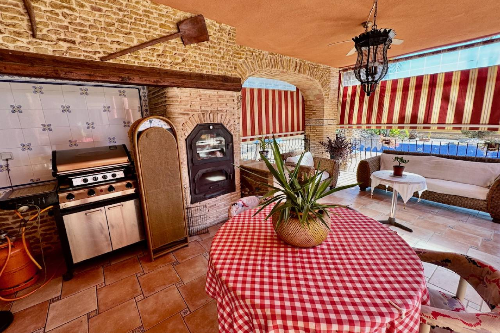 Herverkoop - Finca / Landelijk eigendom - Montesinos - Los Montesinos