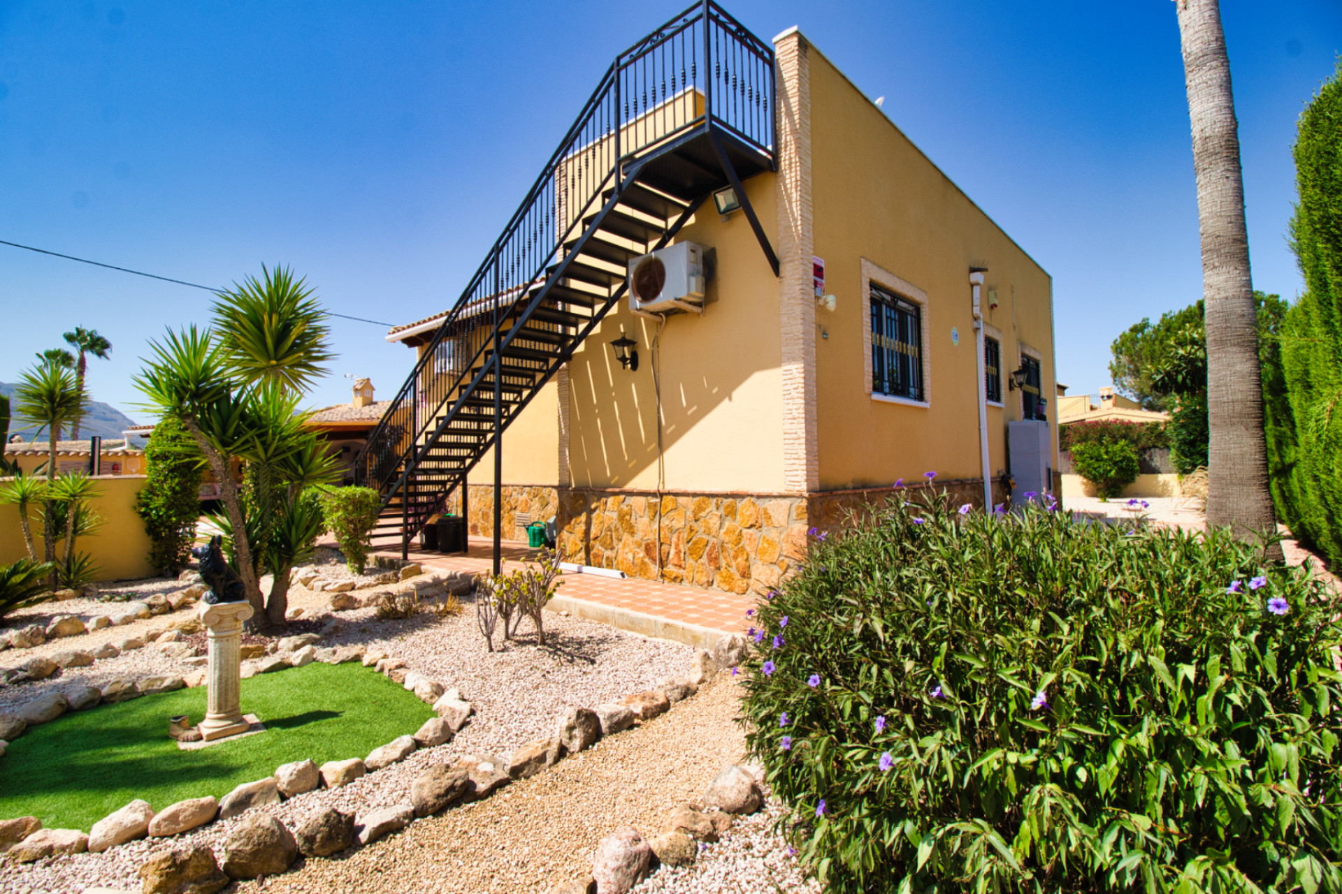 Herverkoop - Finca / Landelijk eigendom - Orihuela