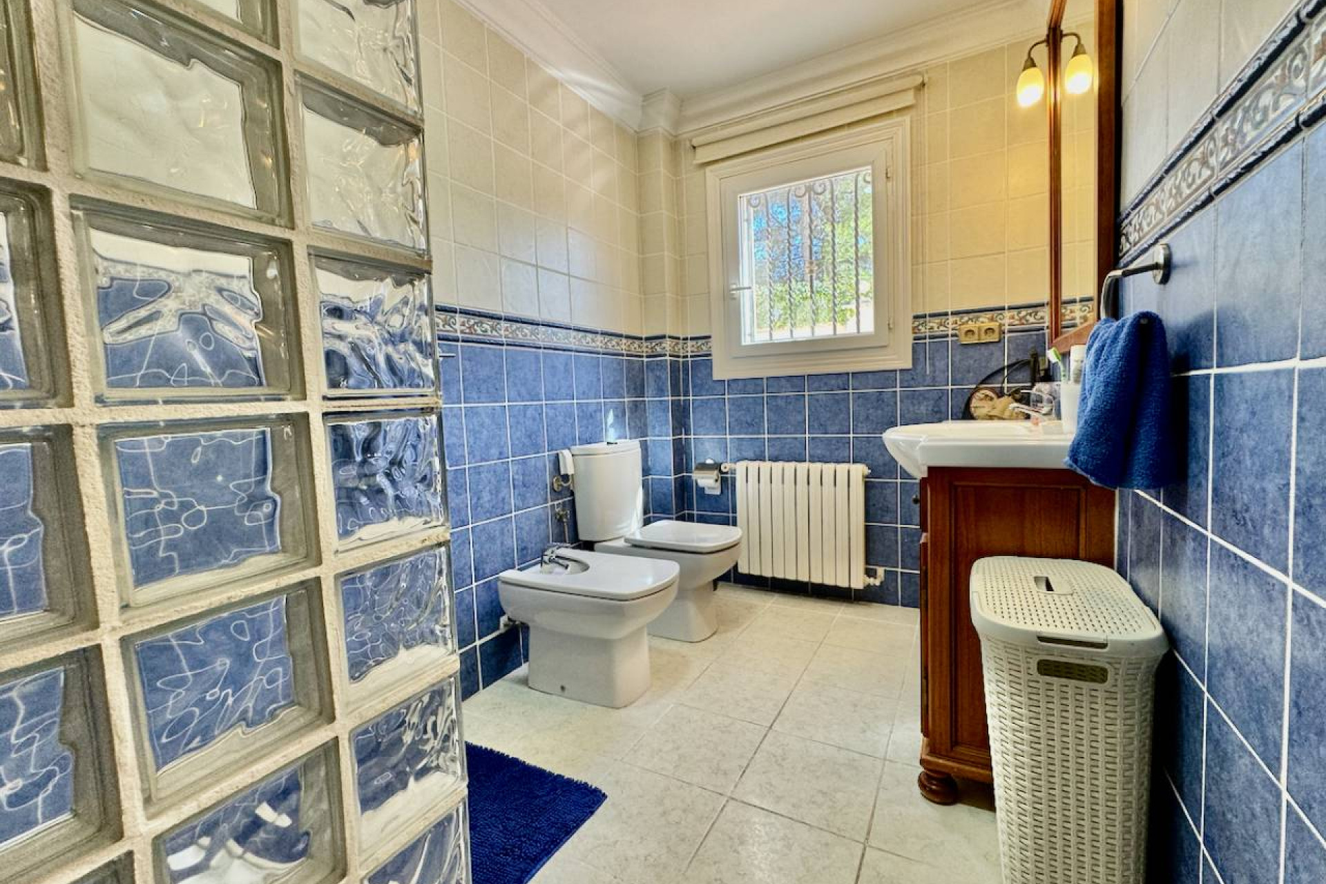 Herverkoop - Finca / Landelijke woning - Castalla