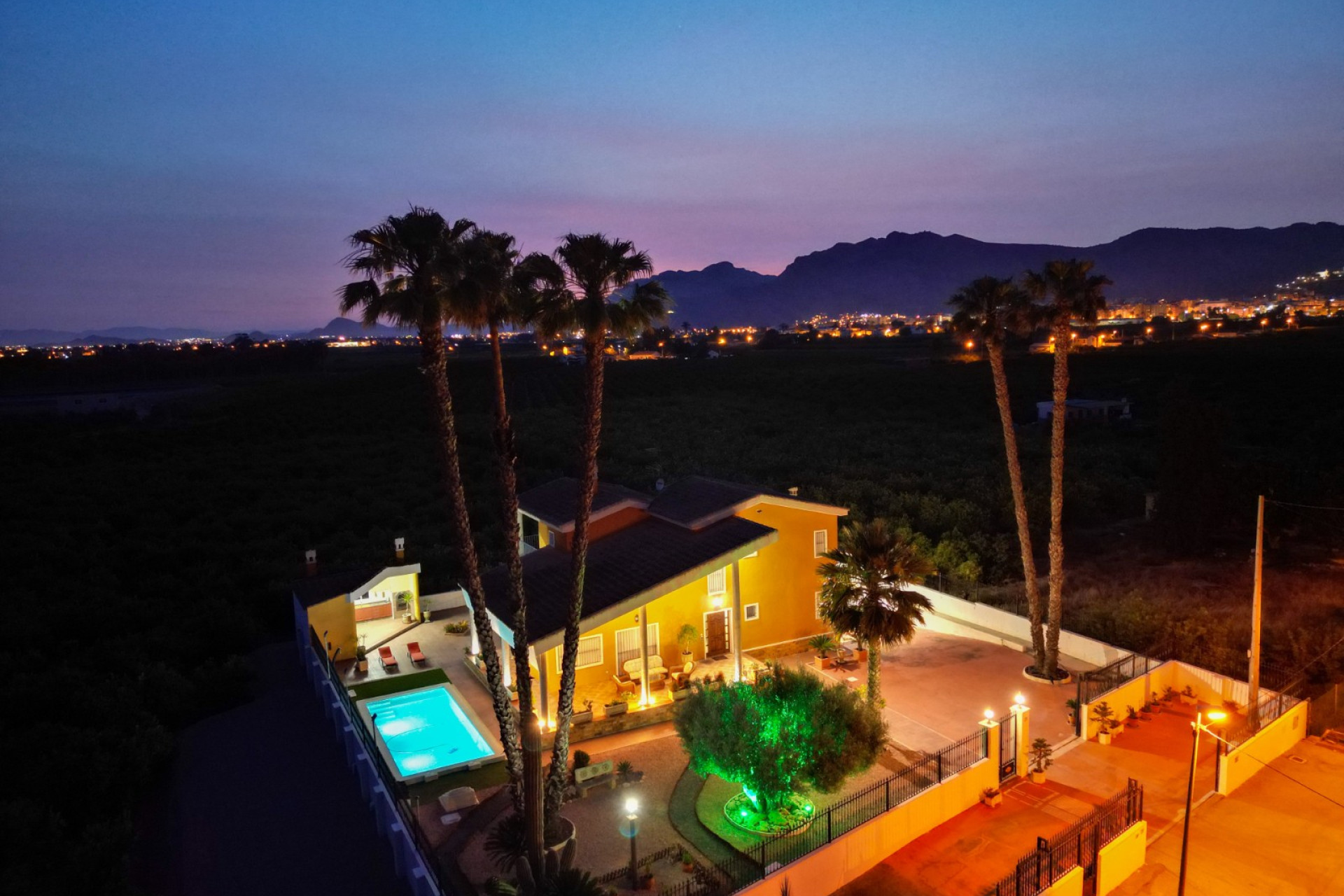 Herverkoop - Finca / Landelijke woning - Orihuela