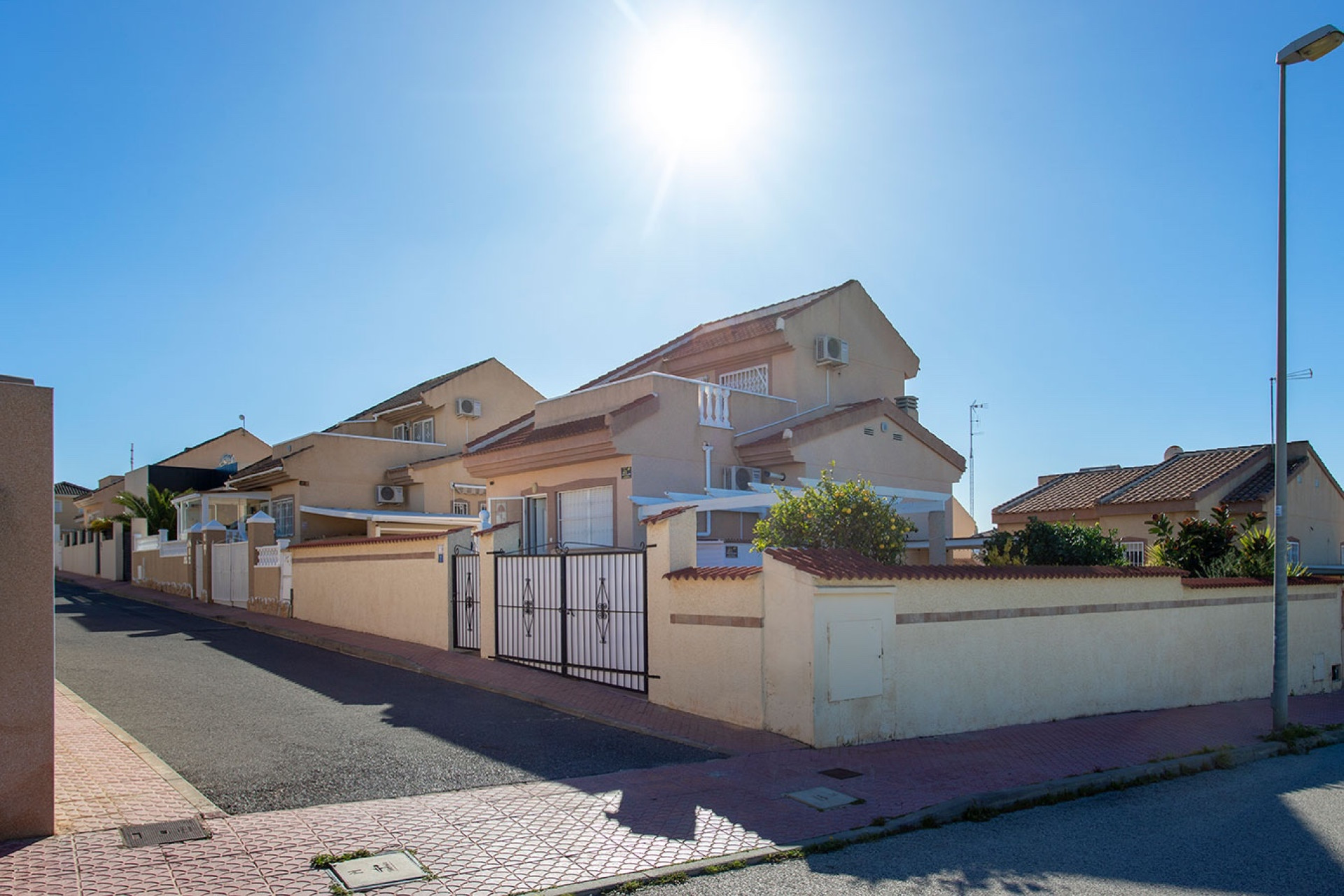 Herverkoop - Finca / Landelijke woning - Rojales - Pueblo