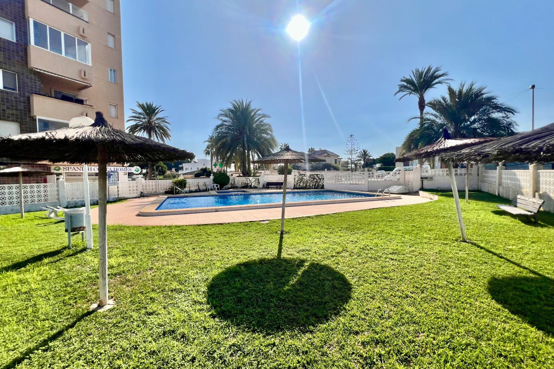 Herverkoop - Ground Floor - Orihuela Costa - La Zenia