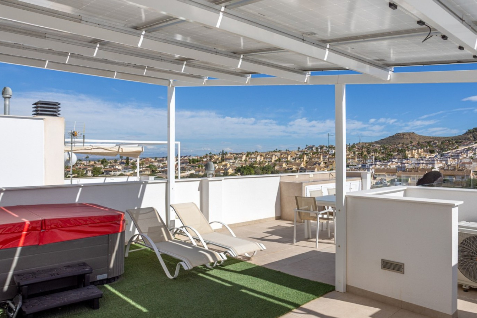 Herverkoop - Herenhuis - Benijofar