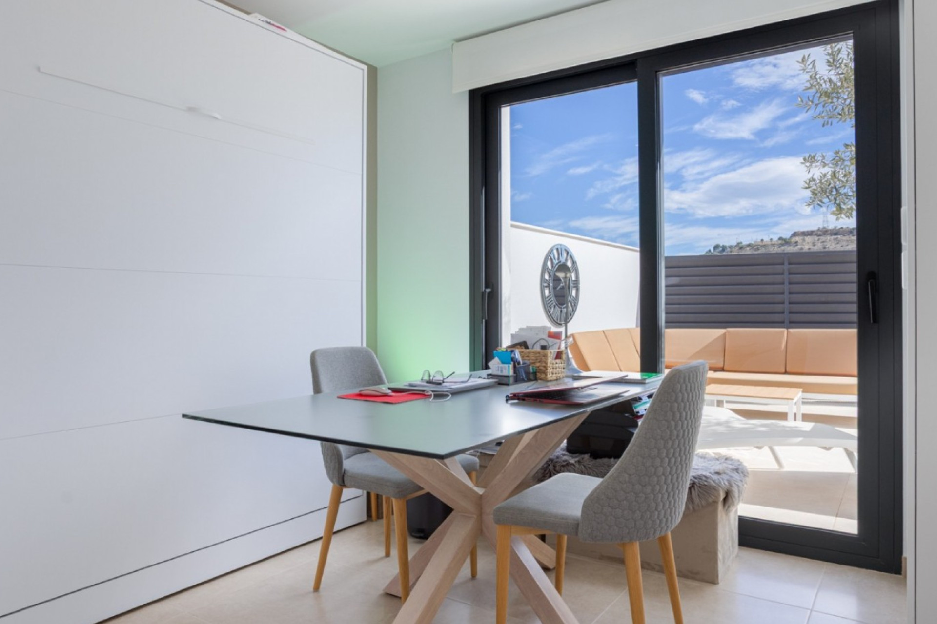 Herverkoop - Herenhuis - Benijofar