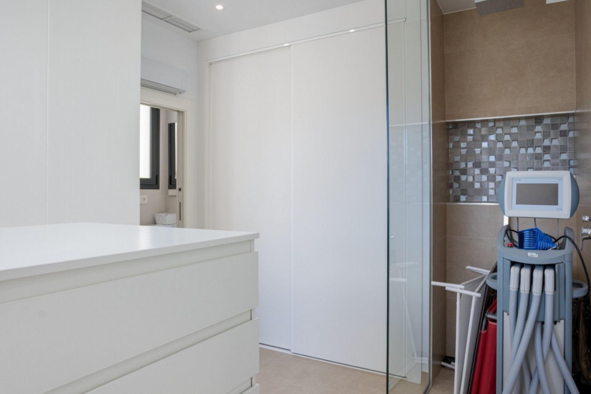 Herverkoop - Herenhuis - Benijofar