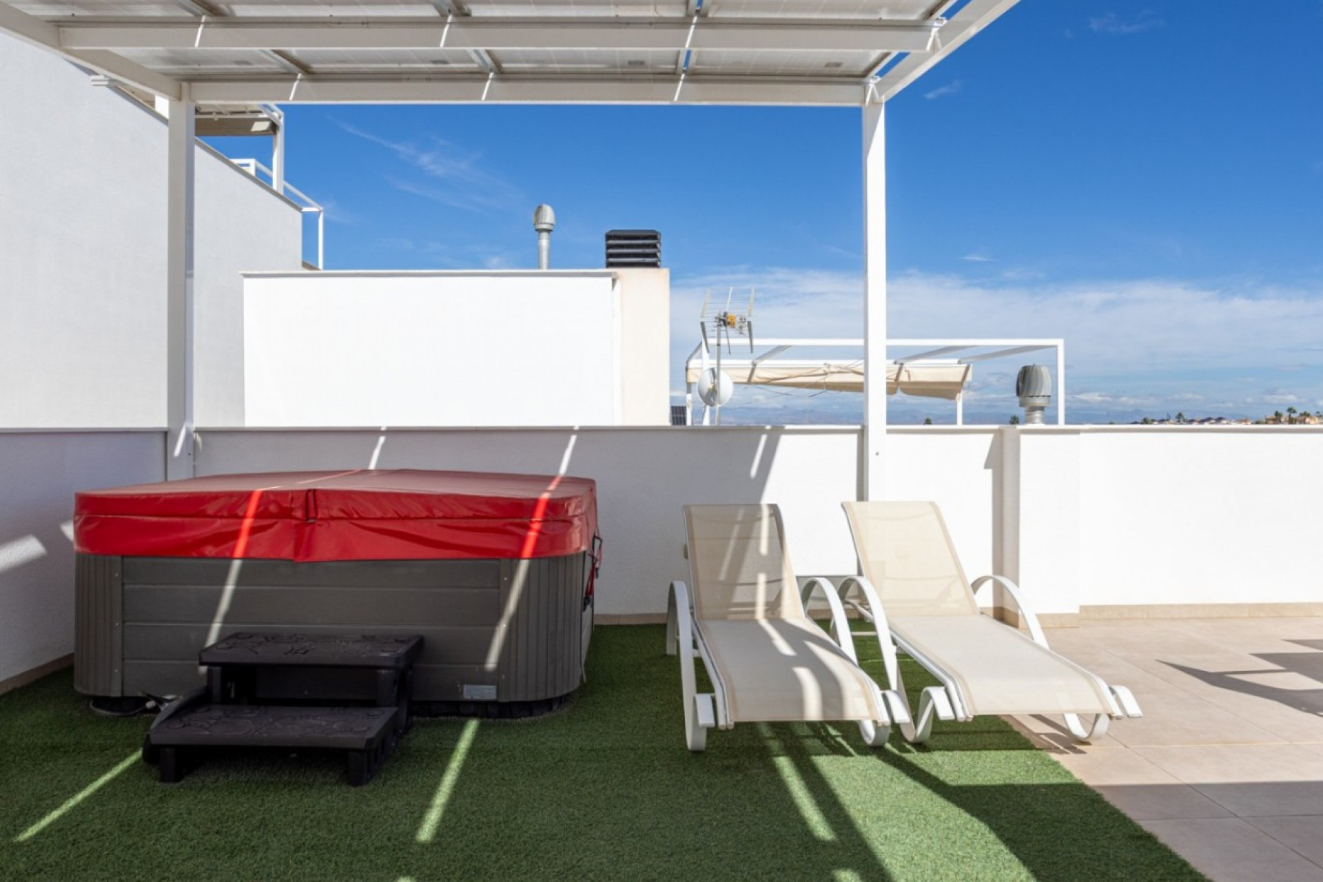 Herverkoop - Herenhuis - Benijofar