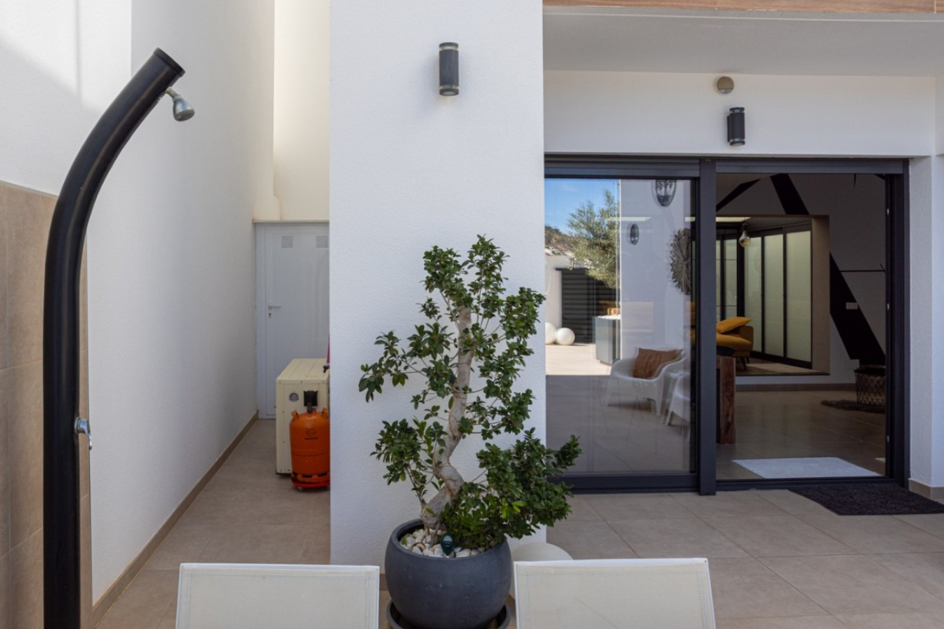 Herverkoop - Herenhuis - Benijofar