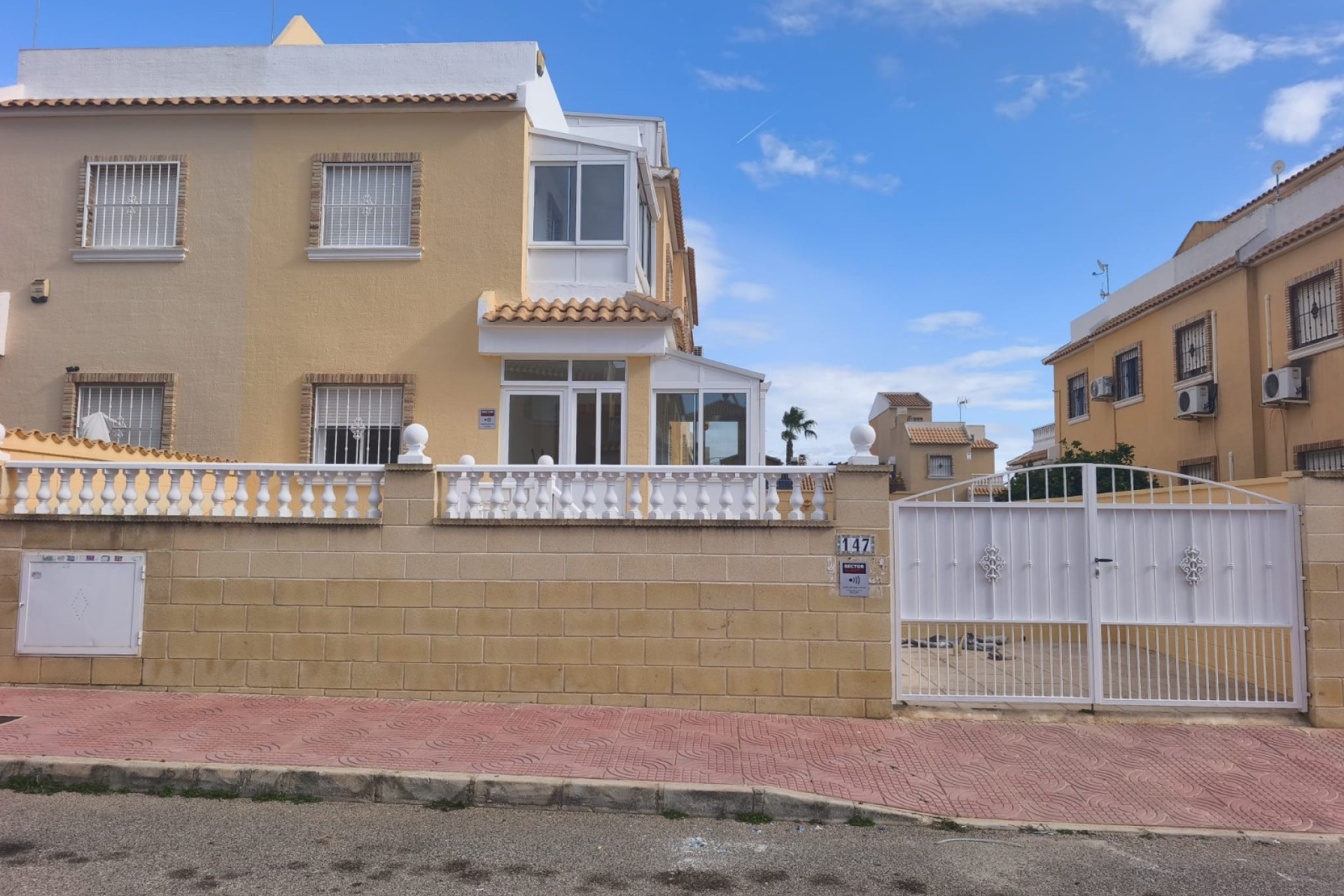 Herverkoop - Herenhuis - Ciudad Quesada