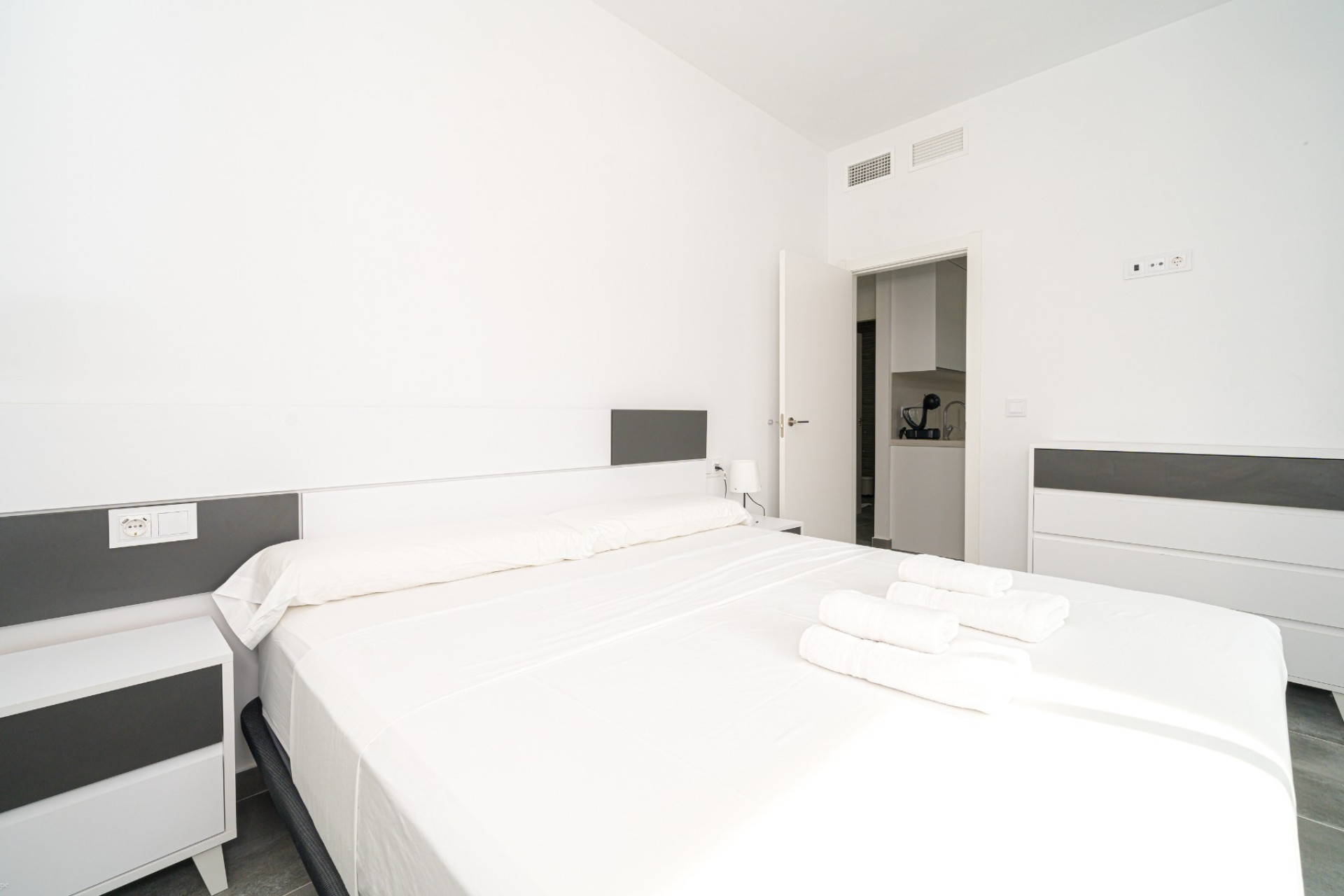 Herverkoop - Herenhuis - Daya Nueva