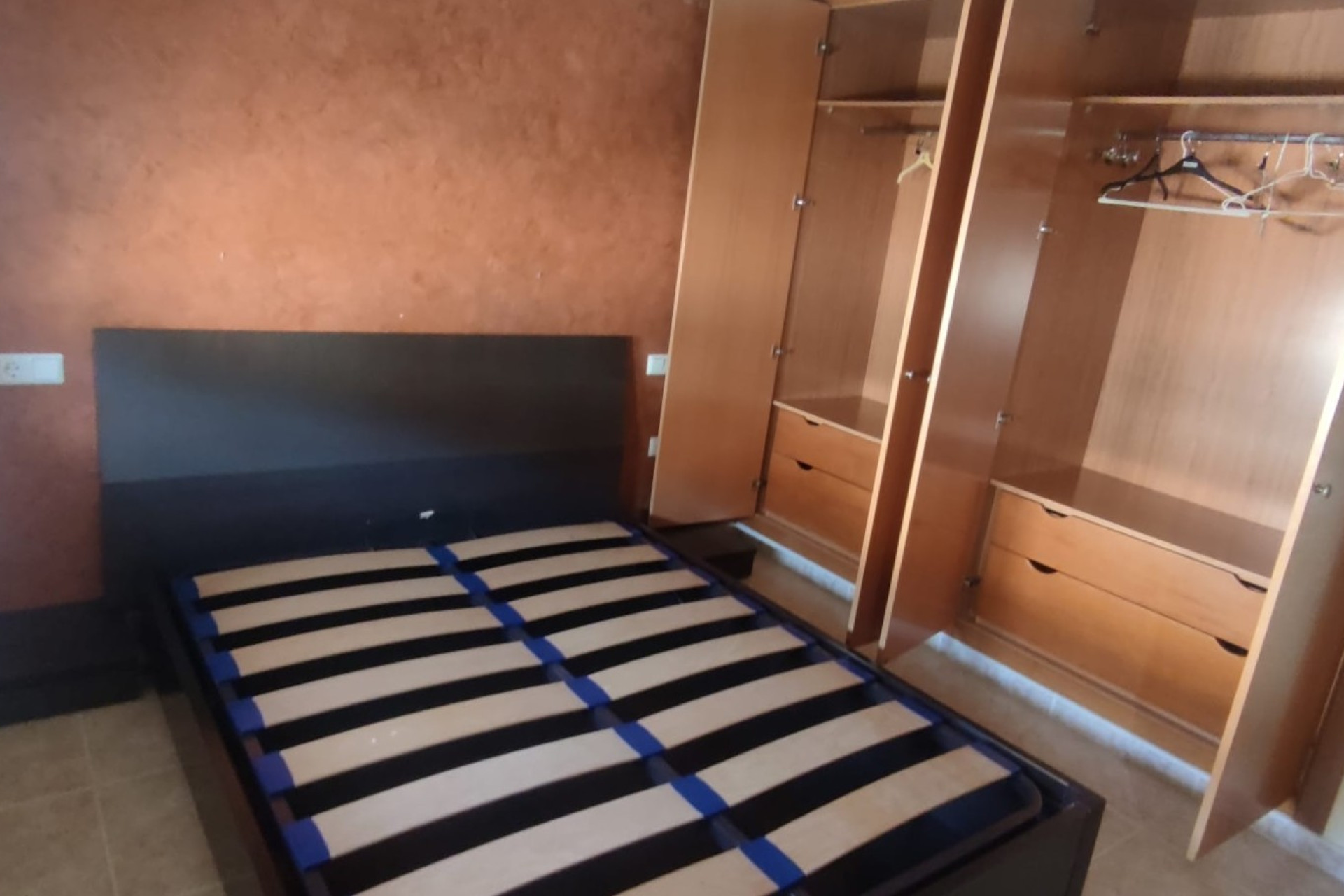 Herverkoop - Herenhuis - Els Poblets