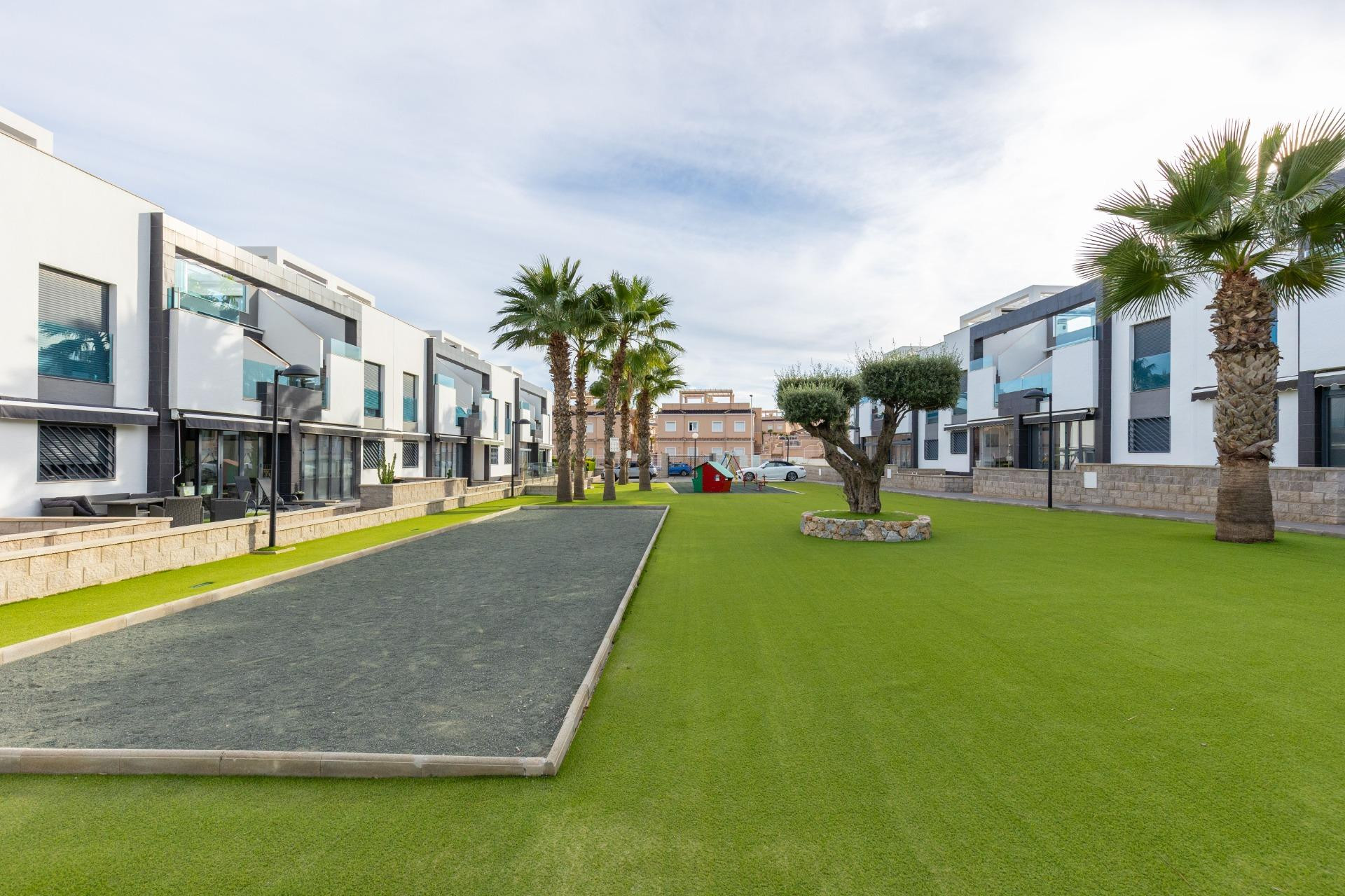 Herverkoop - Herenhuis - Torrevieja - Los Balcones