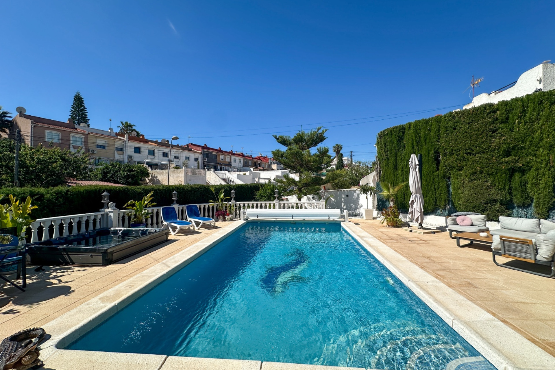 Herverkoop - Herenhuis - Torrevieja - Los Balcones