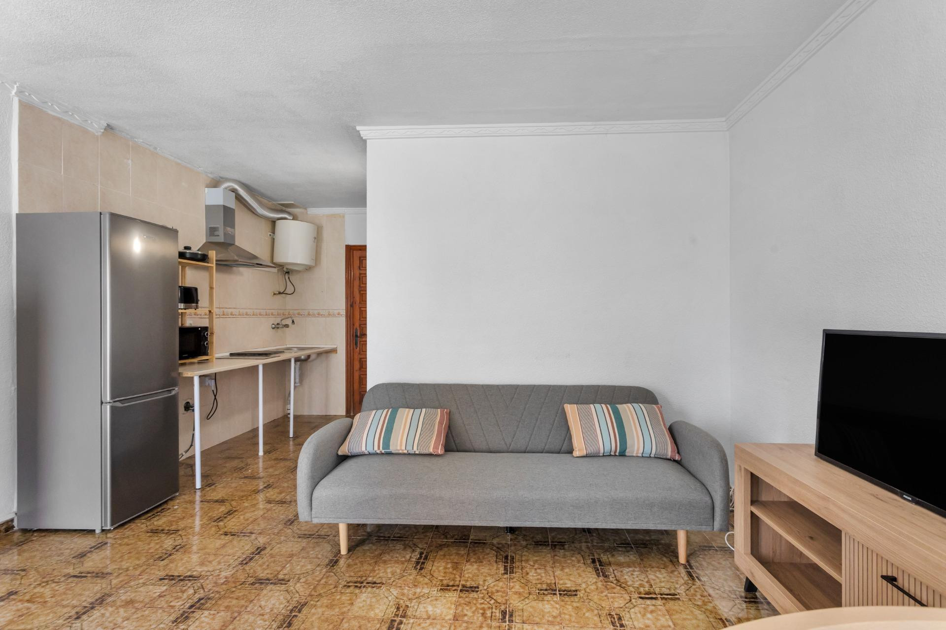 Herverkoop - Herenhuis - Torrevieja - Torre del moro