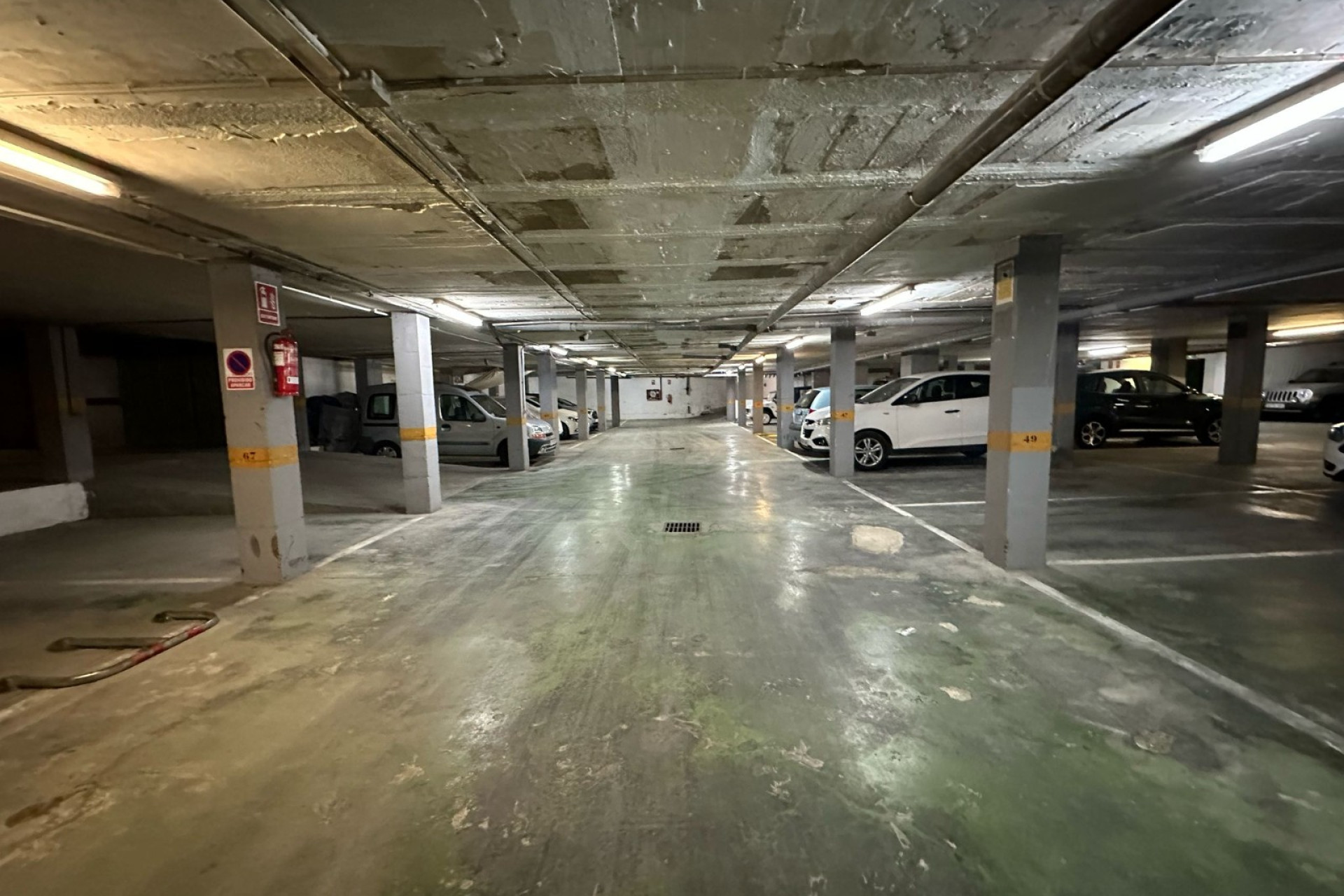 Herverkoop - Parking - Port d'Andratx - Andratx