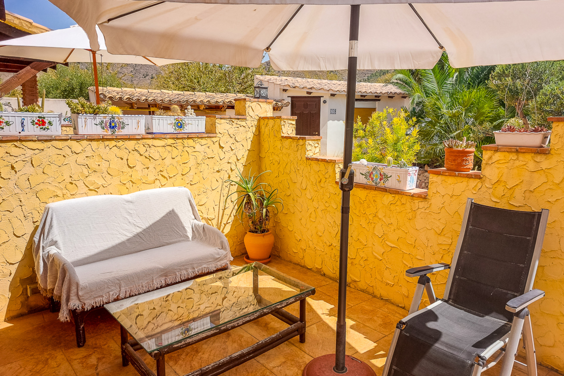 Herverkoop - Reclame - Hondón de las Nieves