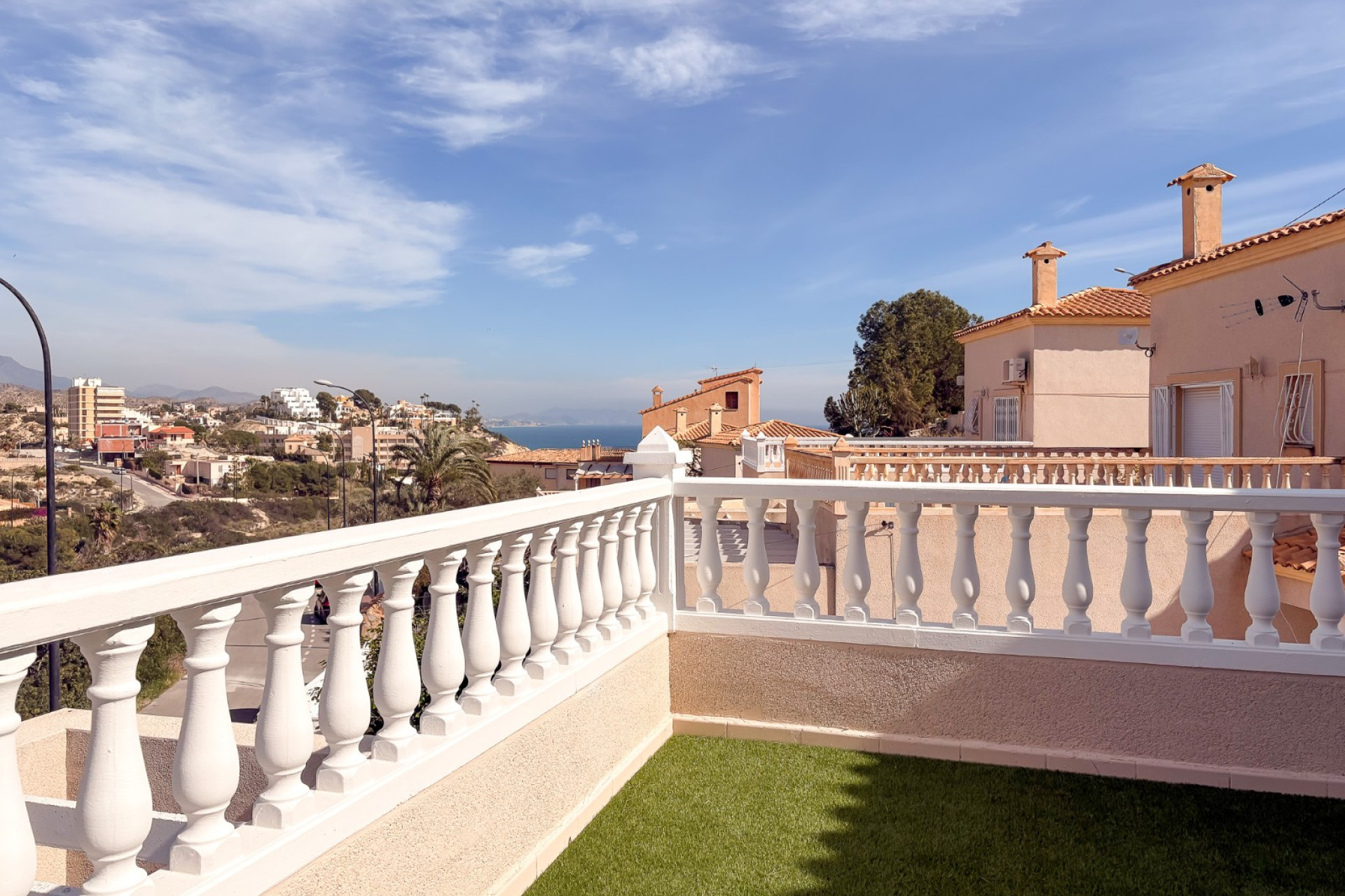 Herverkoop - Semi-detached villa - El Campello - Pueblo Acantilado - Venta Lanuza