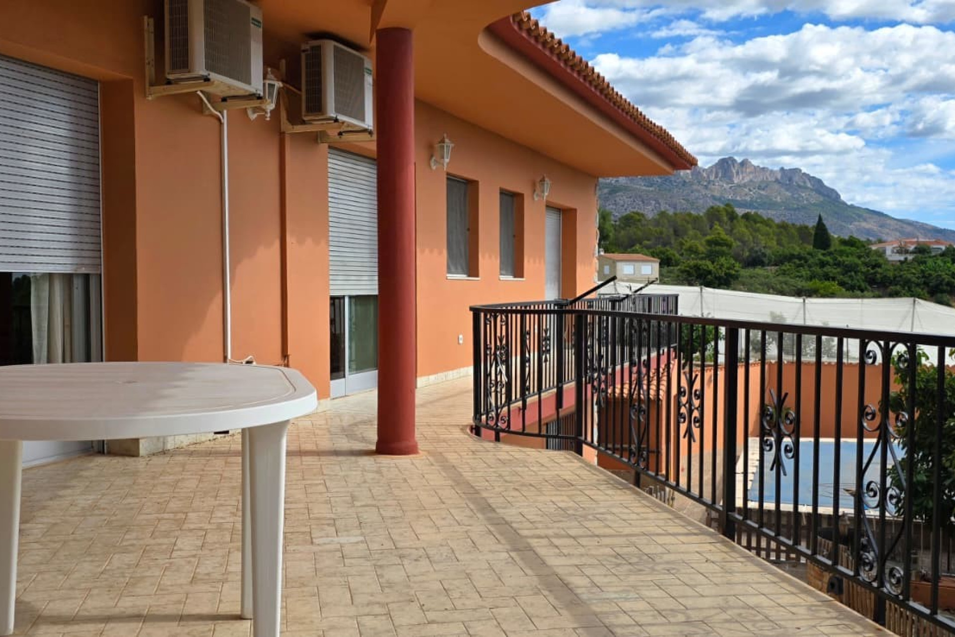 Herverkoop - Villa - Callosa De Ensarrià