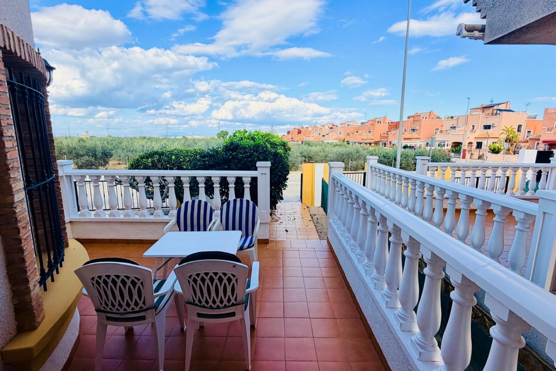 Herverkoop - Villa - Montesinos - La Herrada