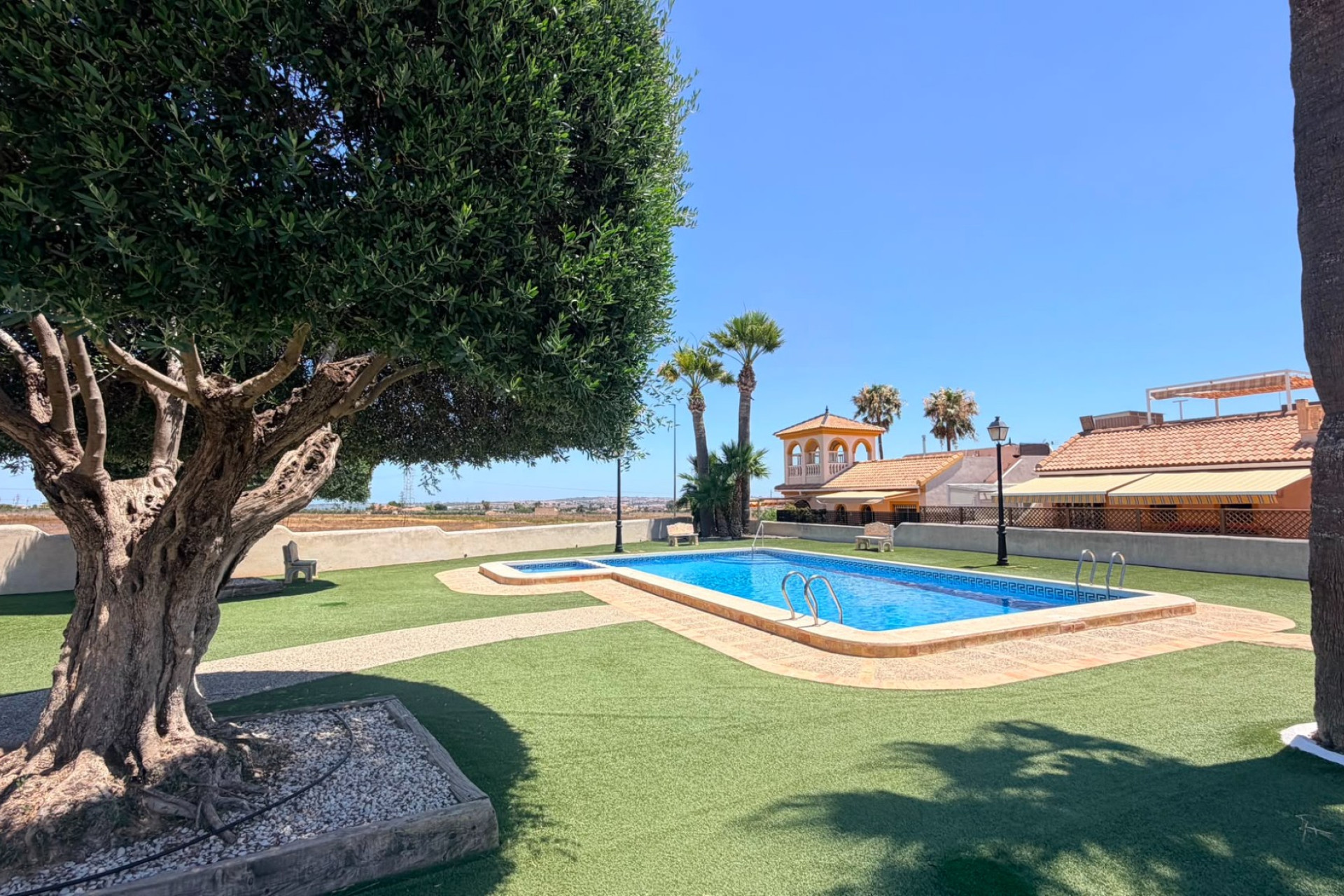 Herverkoop - Villa - Montesinos - Urbanizacion montesol