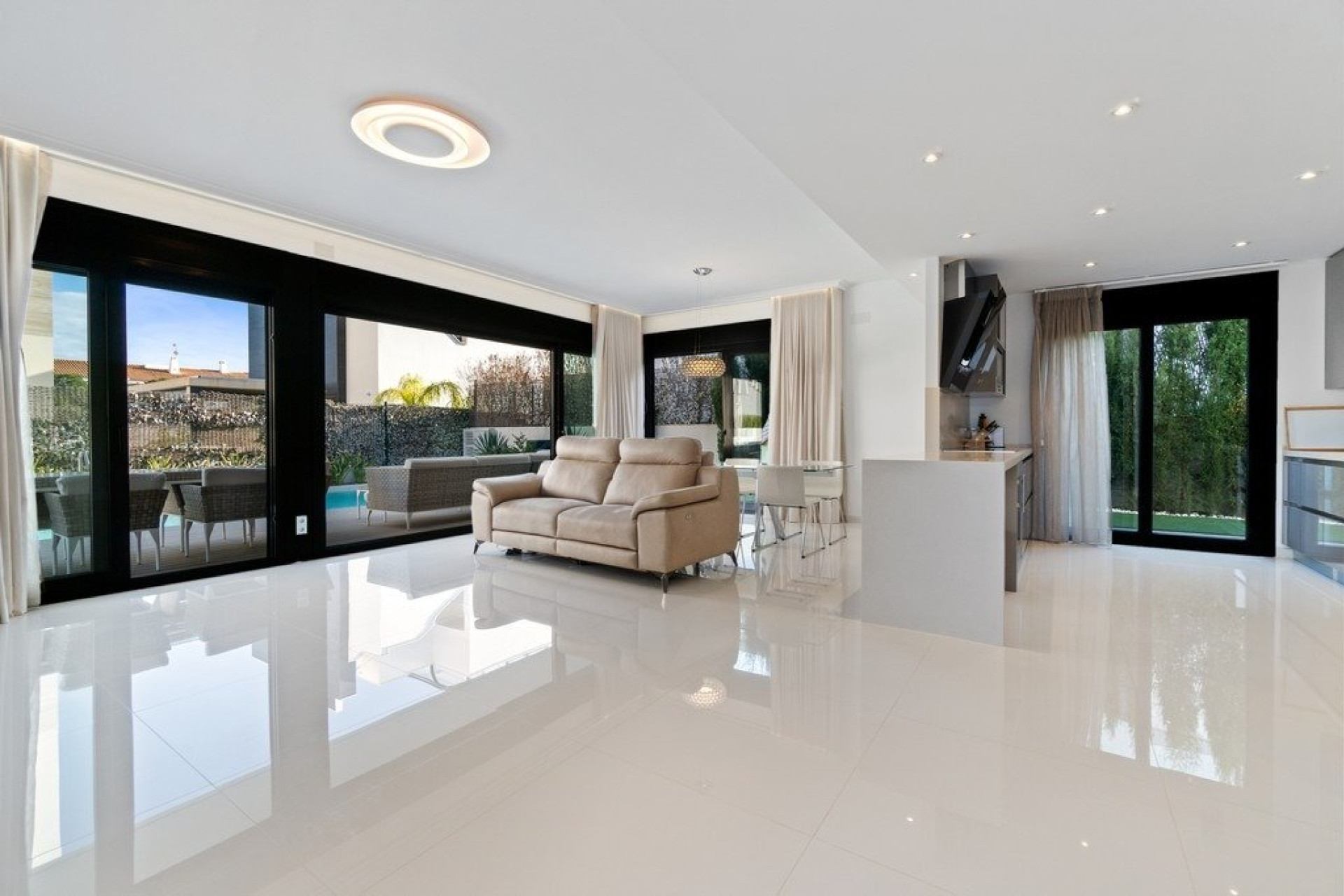 Herverkoop - Villa - Orihuela Costa - Aguamarina