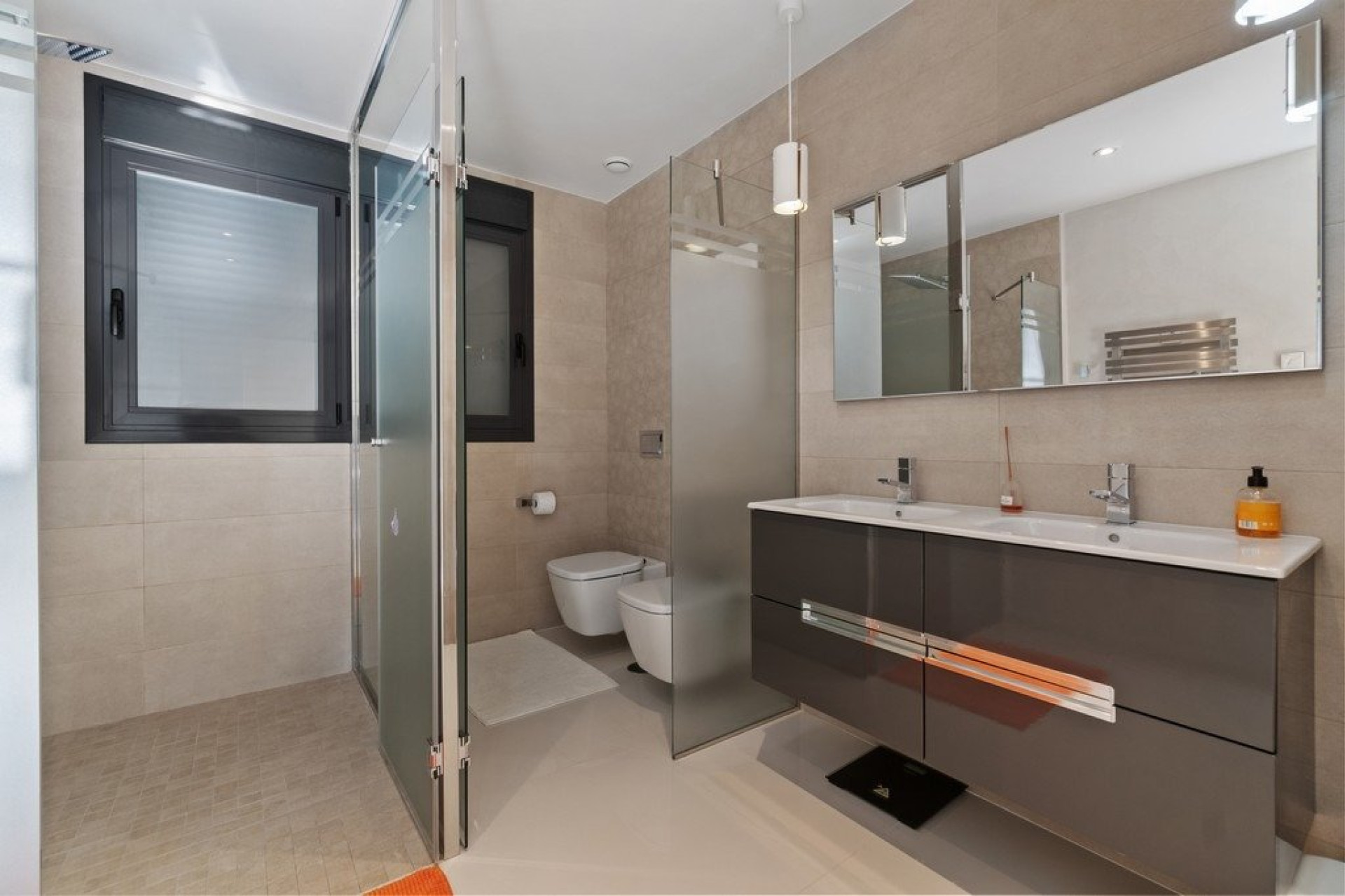 Herverkoop - Villa - Orihuela Costa - Aguamarina