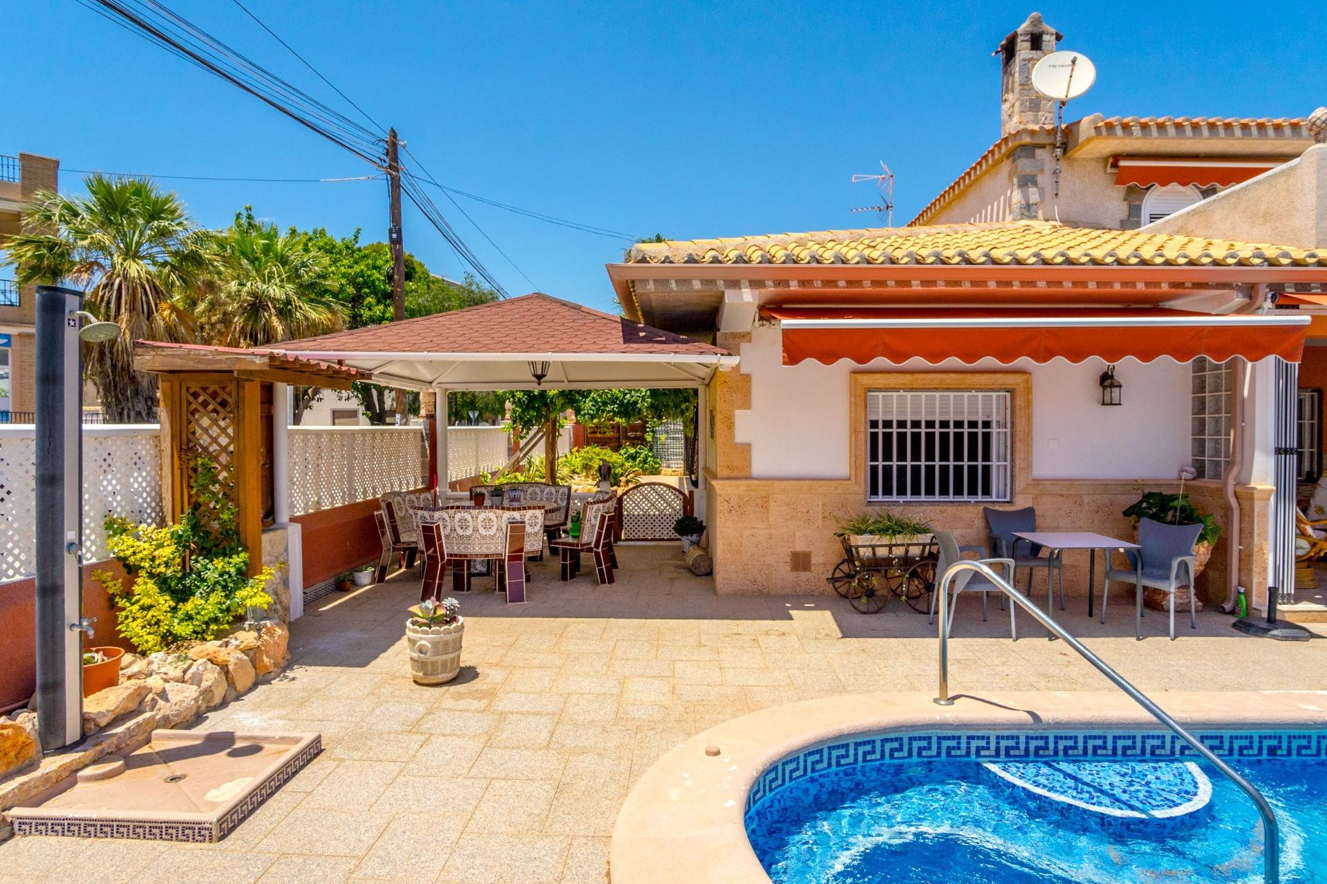 Herverkoop - Villa - Orihuela Costa - Campoamor