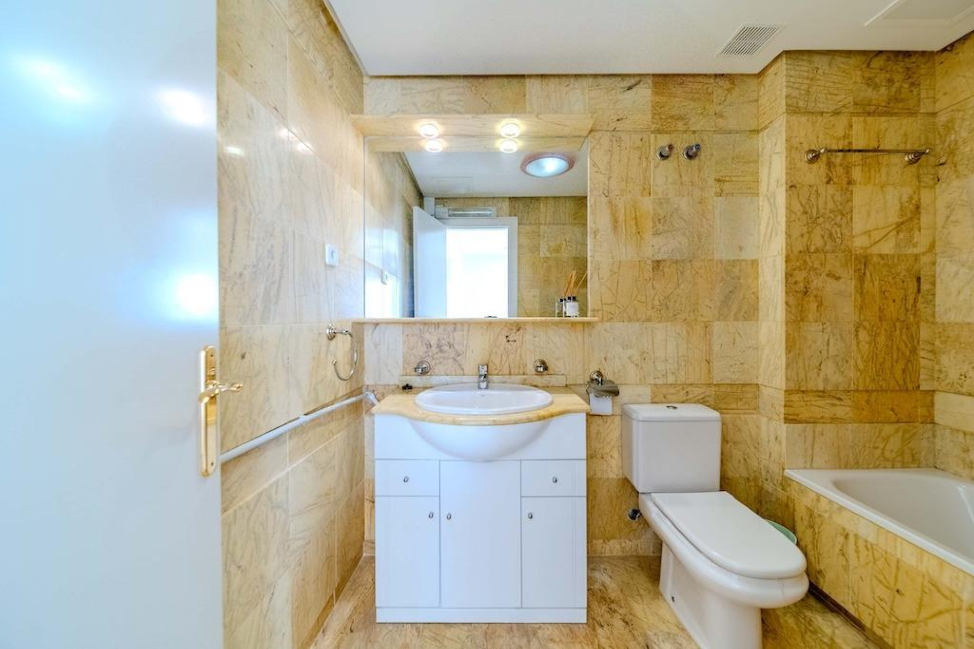 Herverkoop - Villa - Orihuela Costa - Campoamor