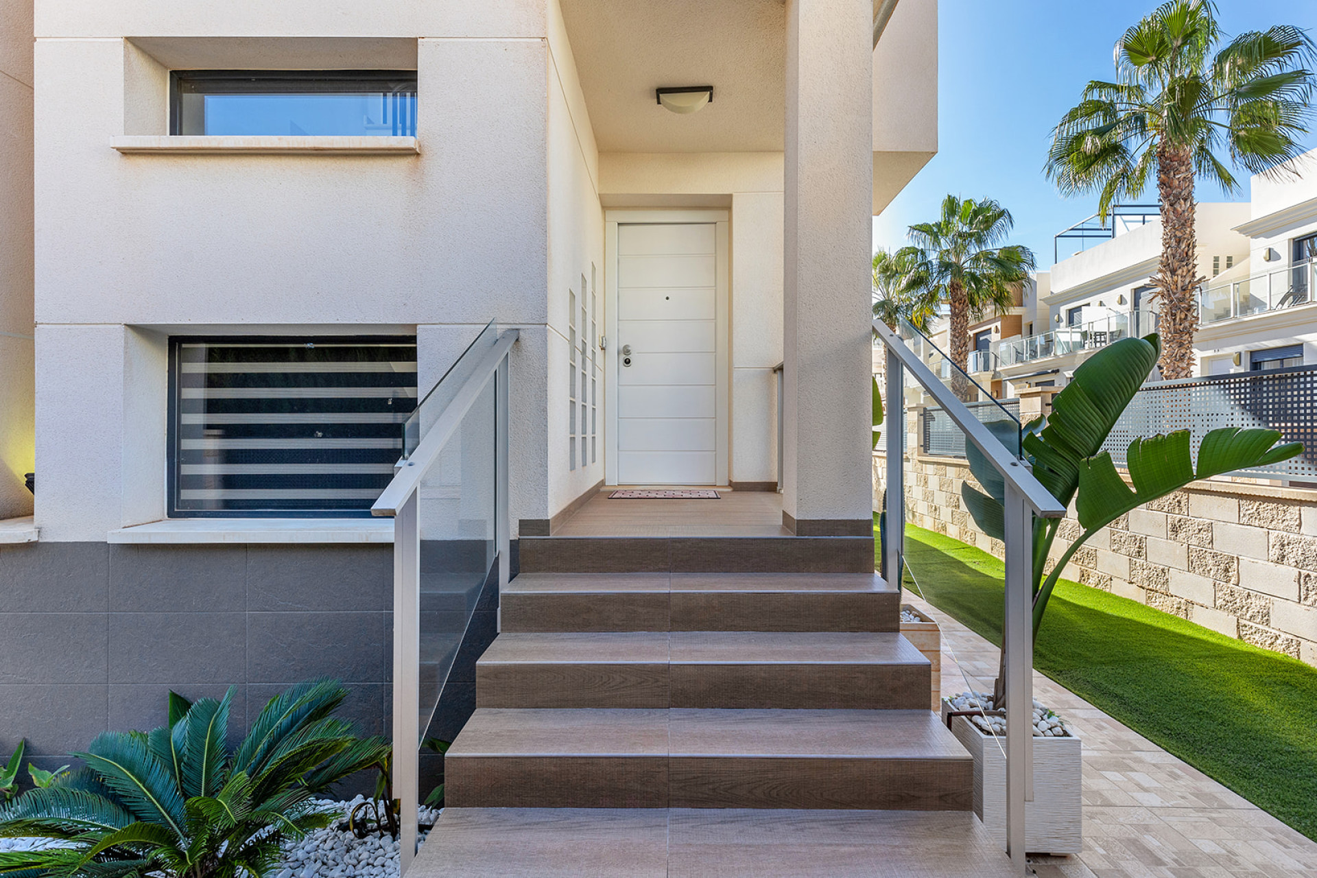 Herverkoop - Villa - Orihuela Costa - La Zenia