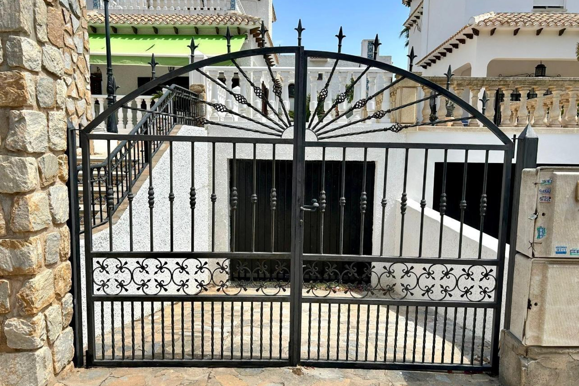 Herverkoop - Villa - Orihuela Costa - La Zenia