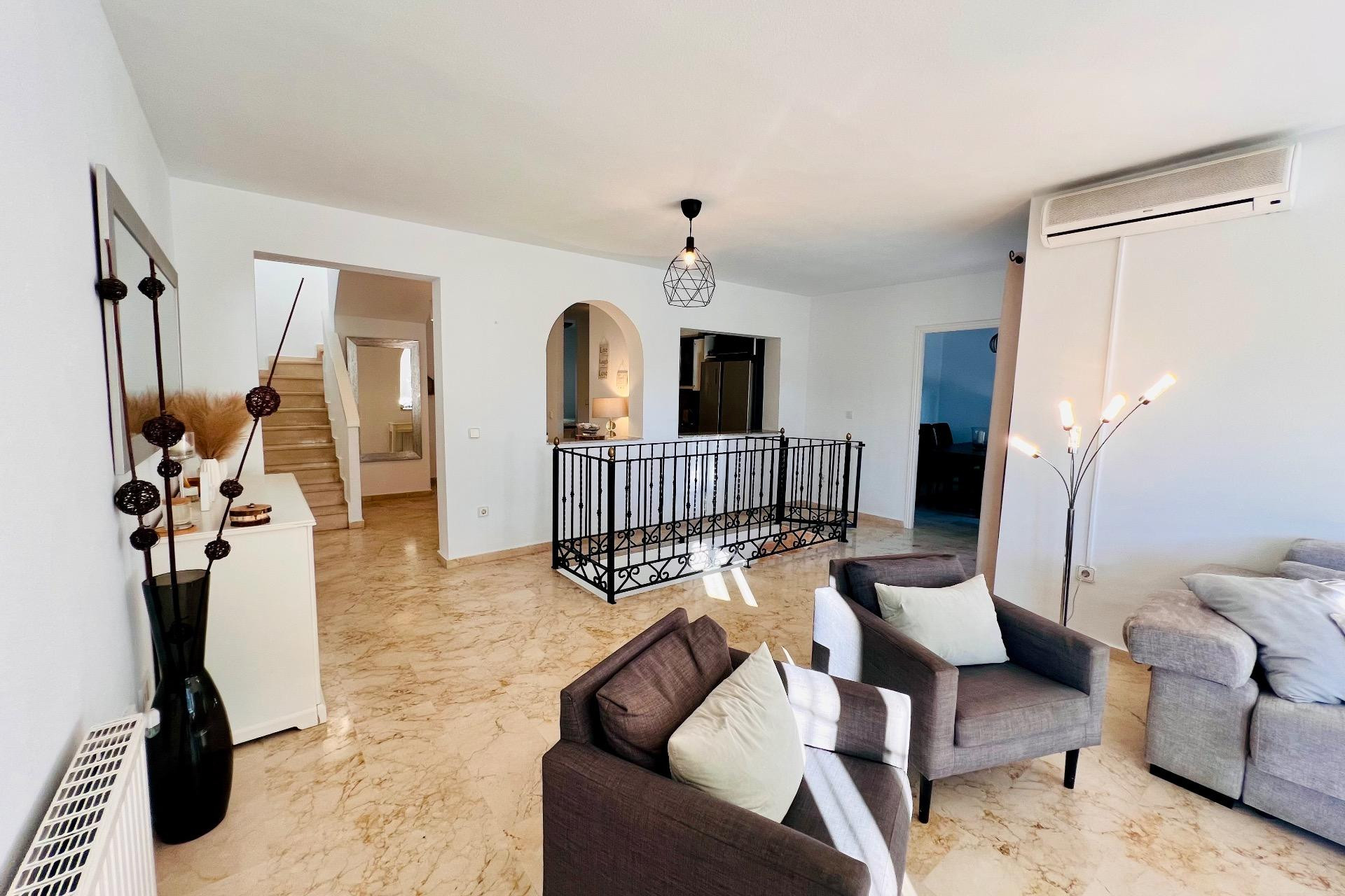 Herverkoop - Villa - Orihuela Costa - Lomas de Campoamor-Las Ramblas