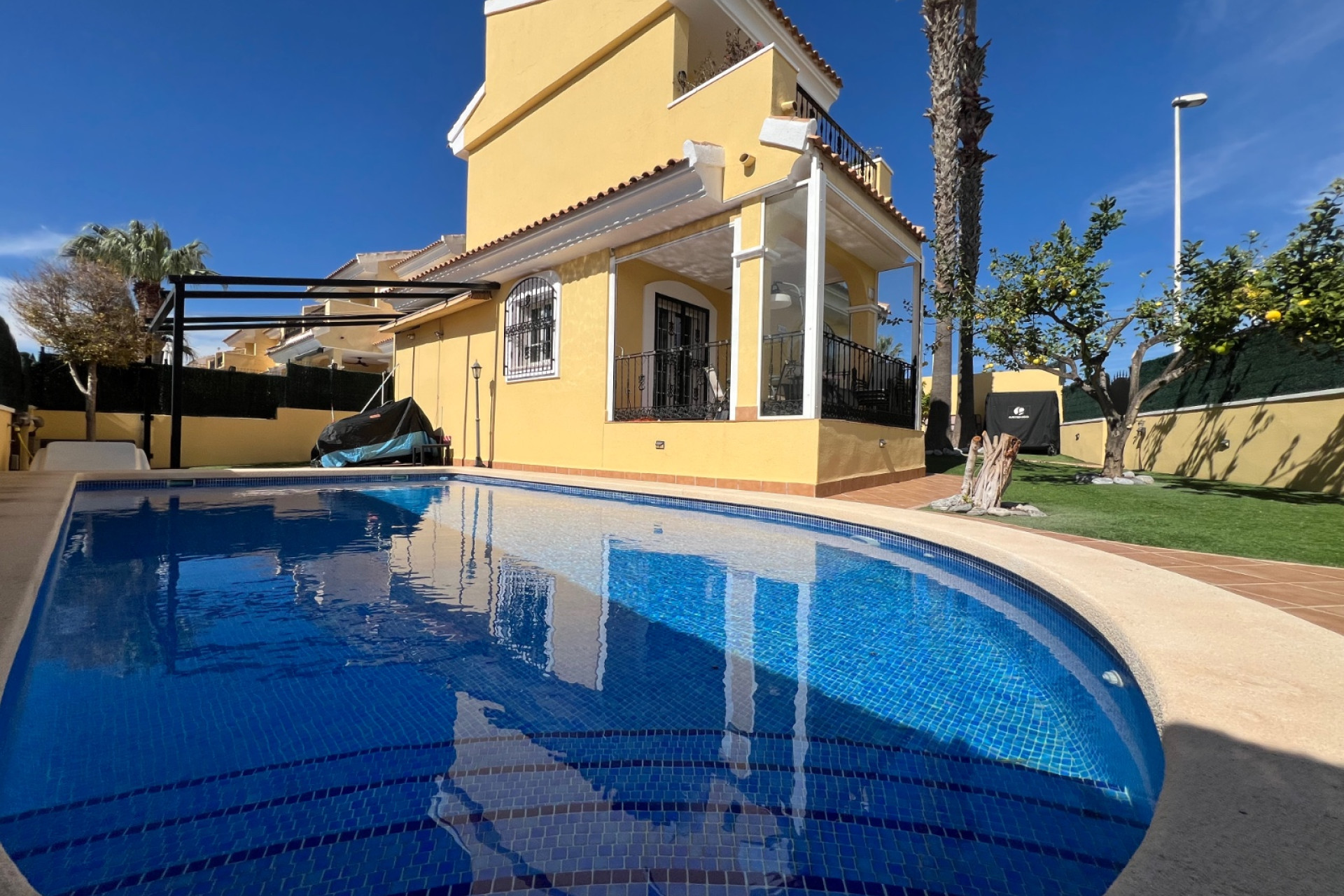 Herverkoop - Villa - Orihuela Costa - Los Dolses