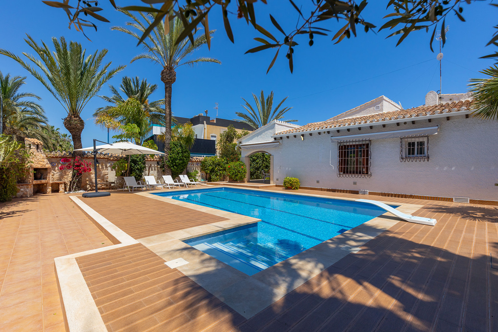 Herverkoop - Villa - Orihuela Costa - Punta Prima