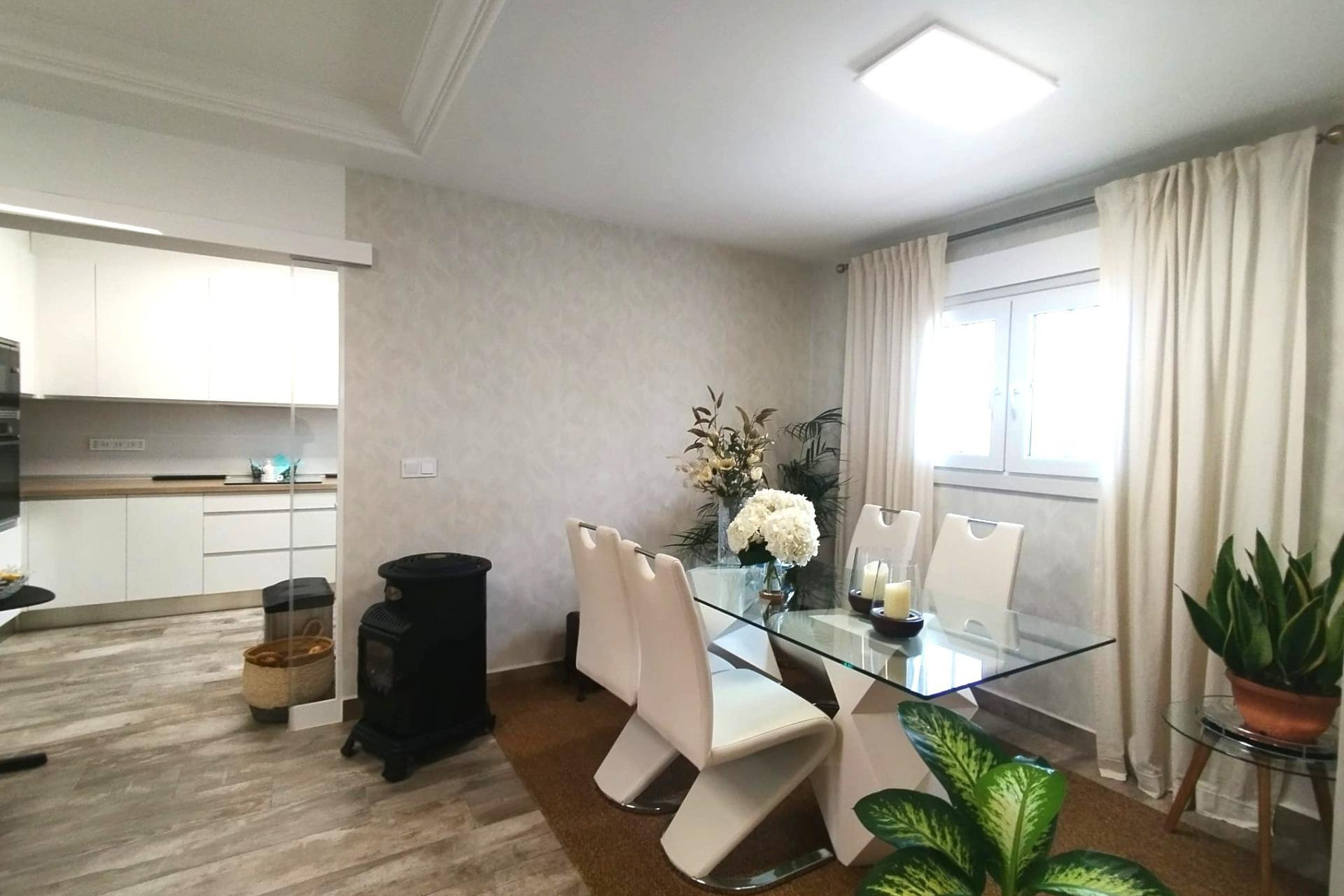 Herverkoop - Villa - San Miguel de Salinas - Las filipinas