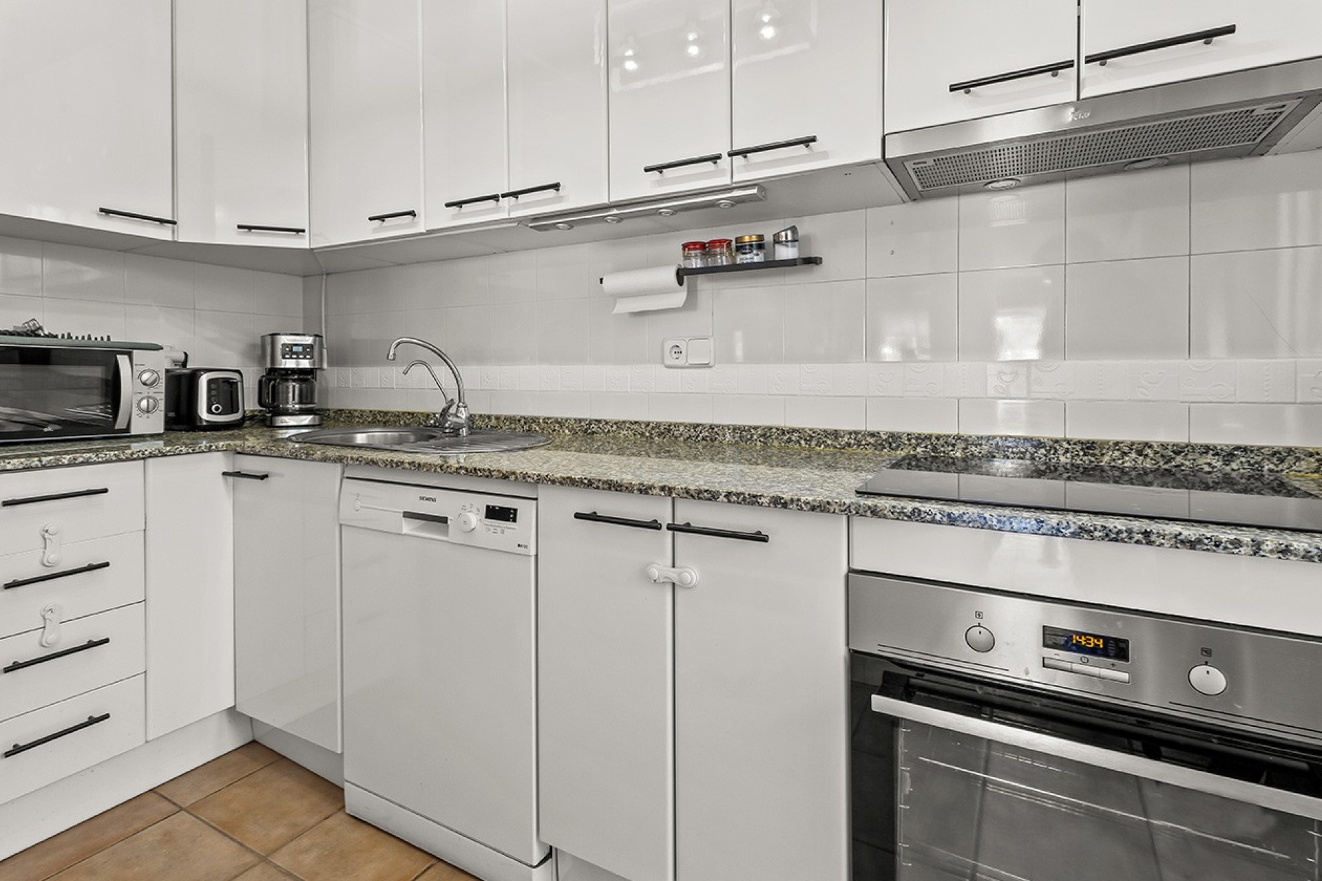 Herverkoop - Villa - Torre de la Horadada - Pueblo Latino