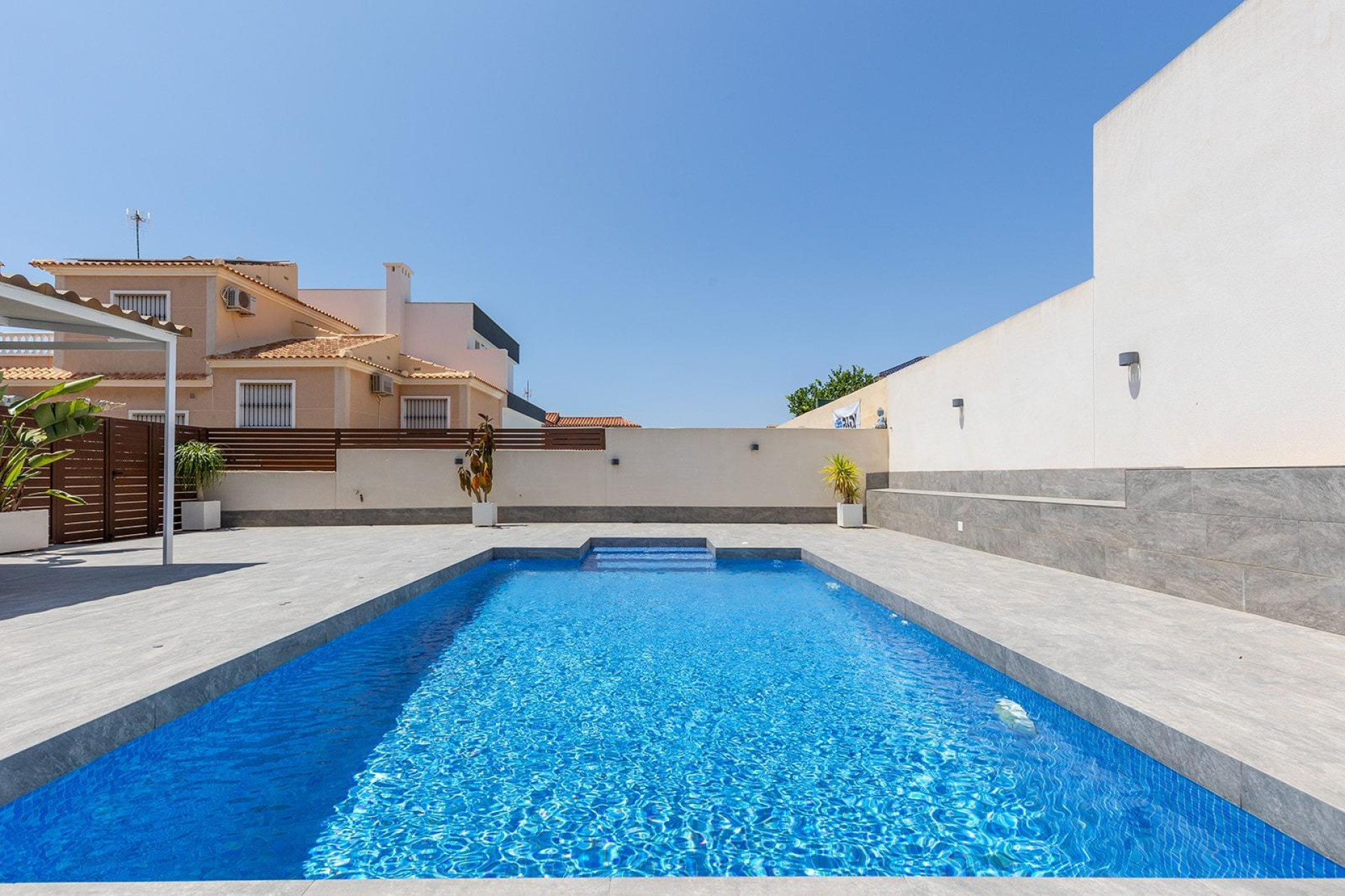 Herverkoop - Villa - Torrevieja - Aguas Nuevas