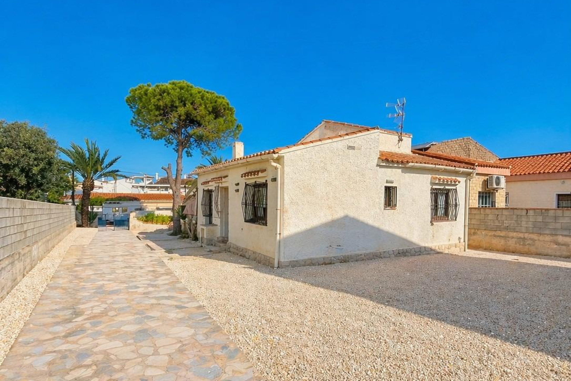 Herverkoop - Villa - Torrevieja - Aguas Nuevas